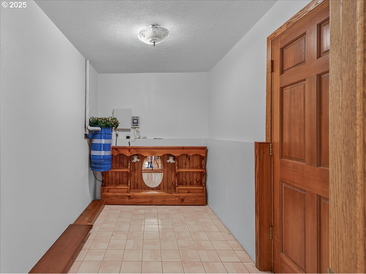 18680 SE HIGHWAY 212, Damascus, OR, 97089