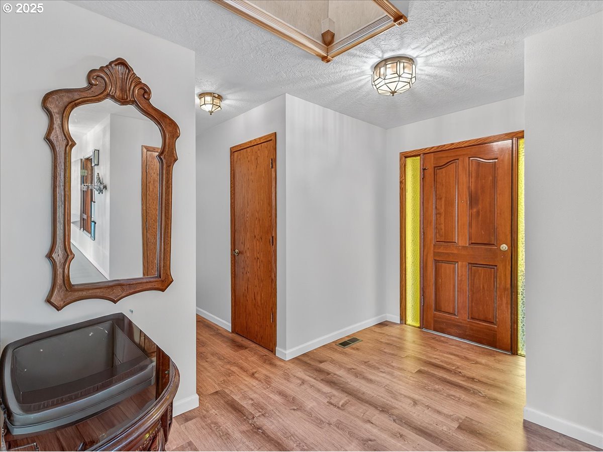18680 SE HIGHWAY 212, Damascus, OR, 97089