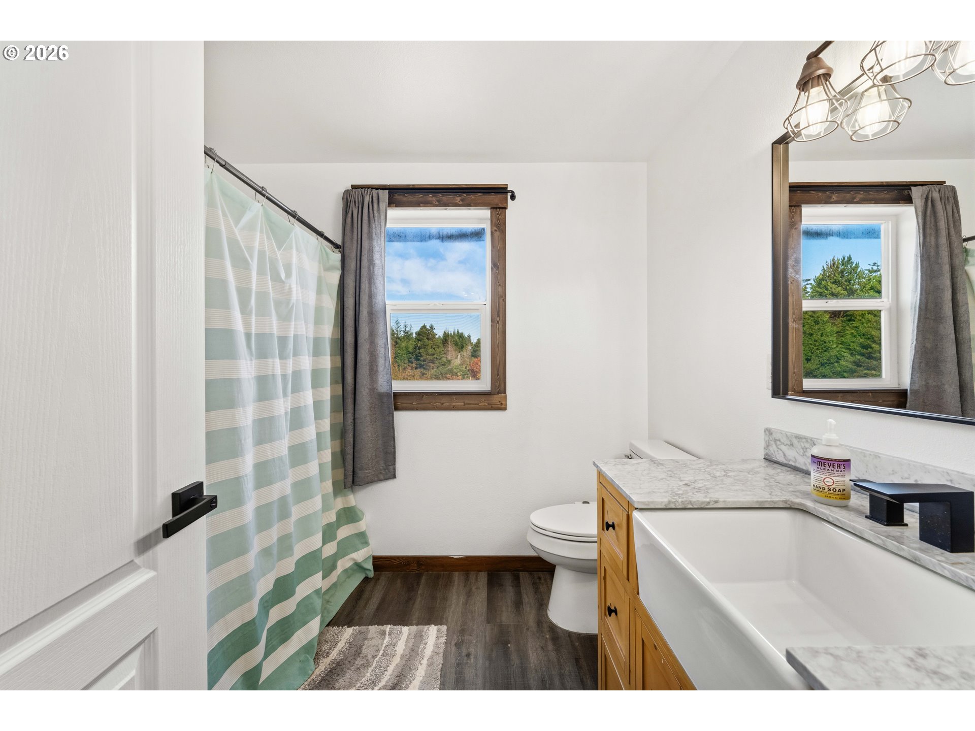 87593 TWO MILE LN, Bandon, OR 97411