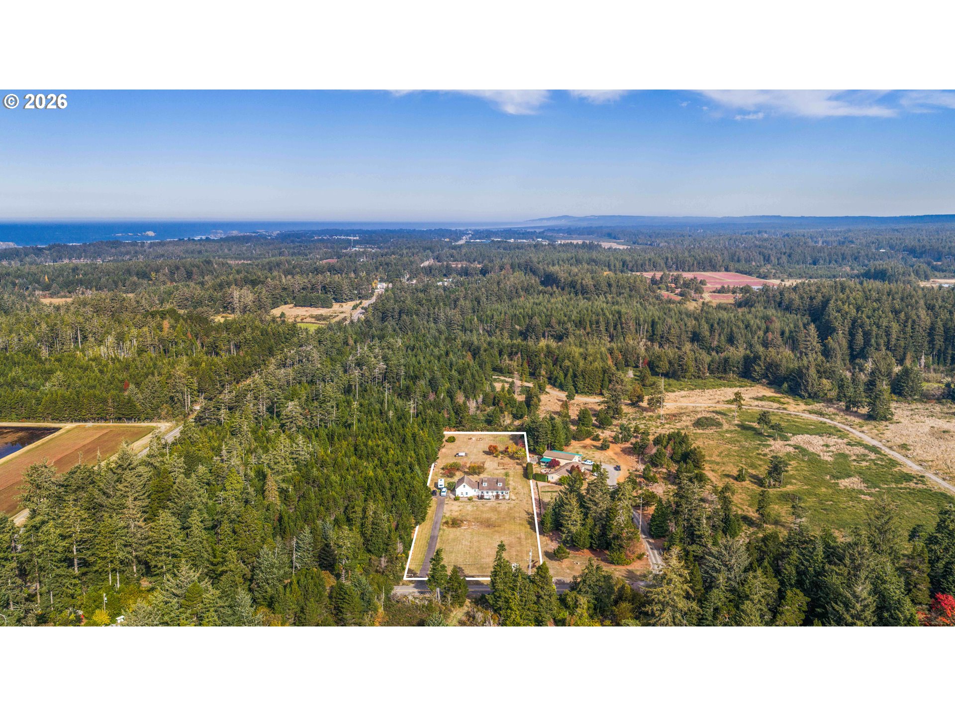 87593 TWO MILE LN, Bandon, OR 97411
