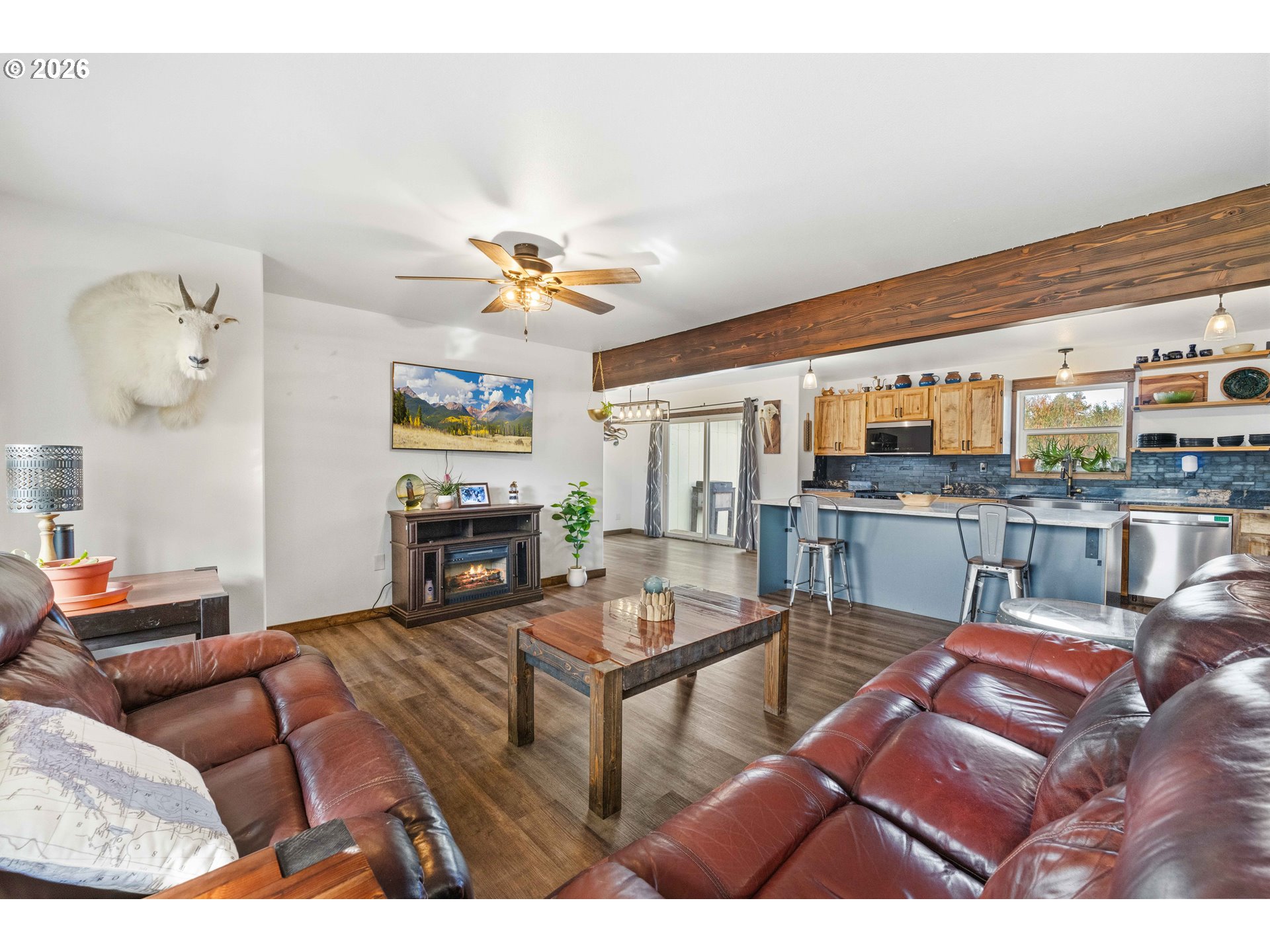 87593 TWO MILE LN, Bandon, OR 97411