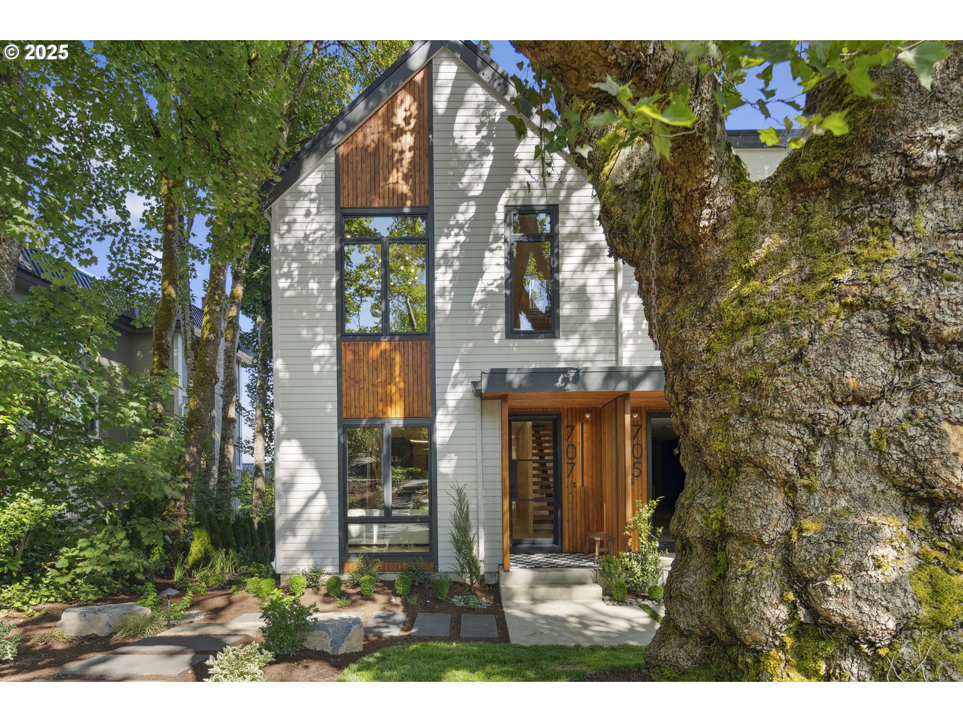 Photo #15: 182364375 Listing: Photo #15