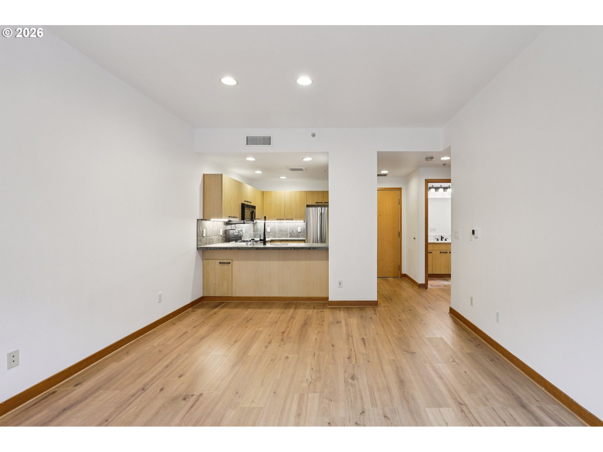 Photo #10: 182764881 Listing: Photo #10