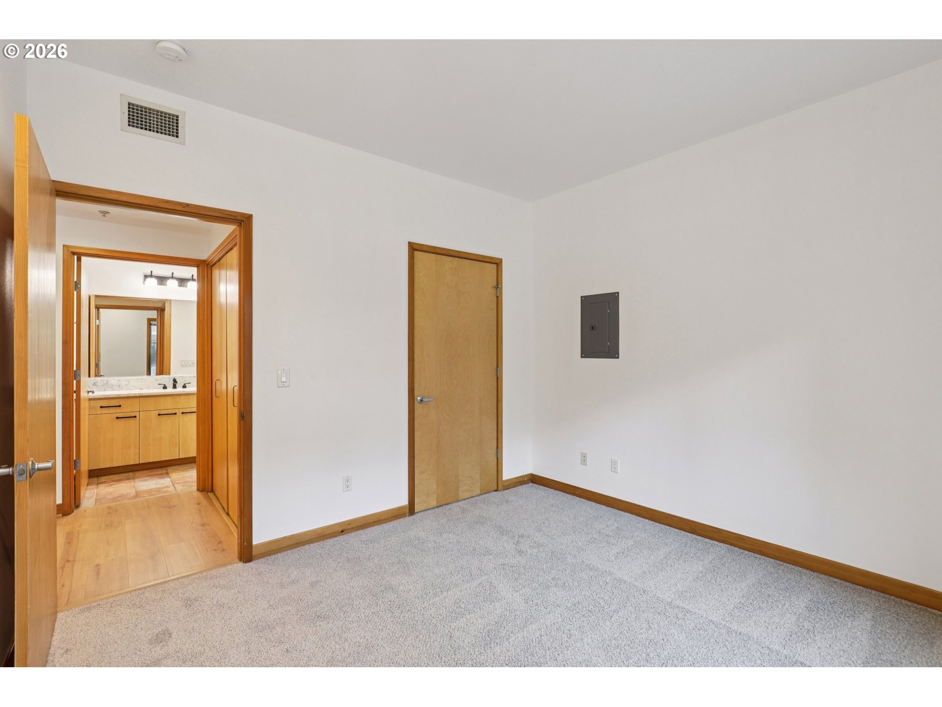 Photo #25: 182764881 Listing: Photo #25