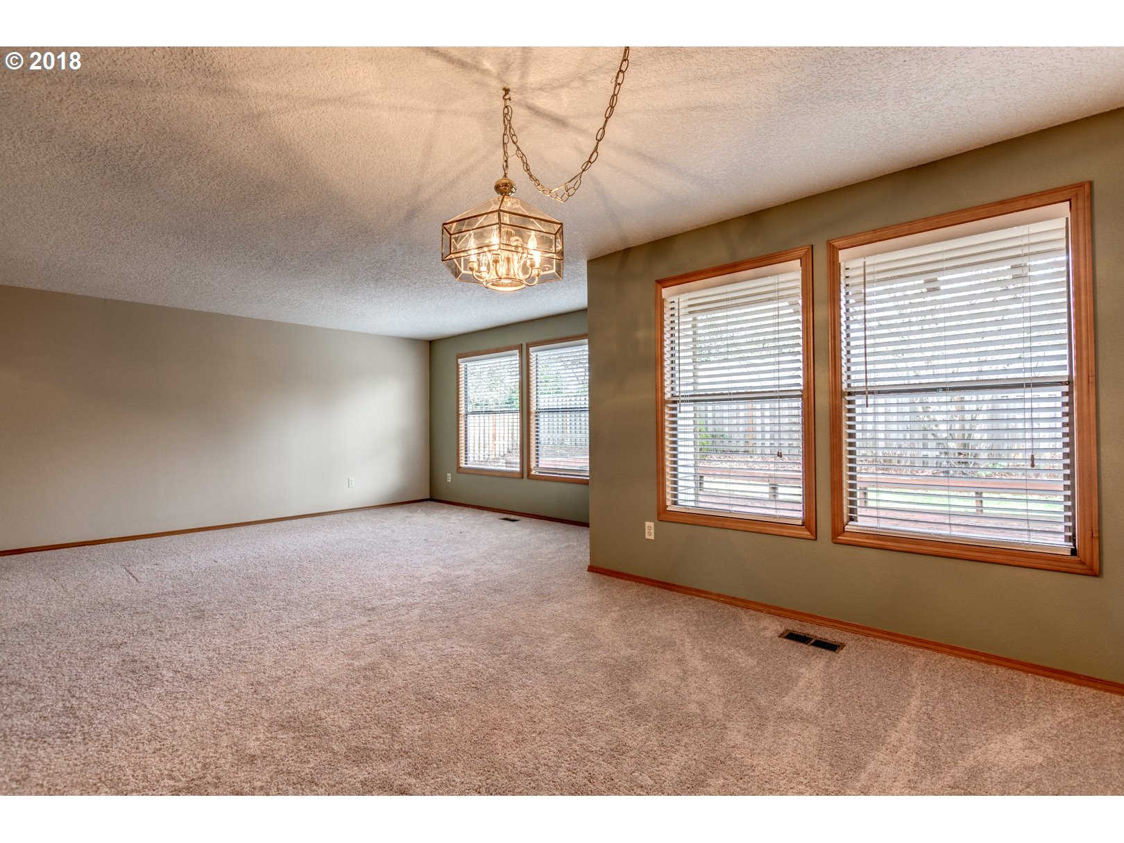 Living Room/Dining Room