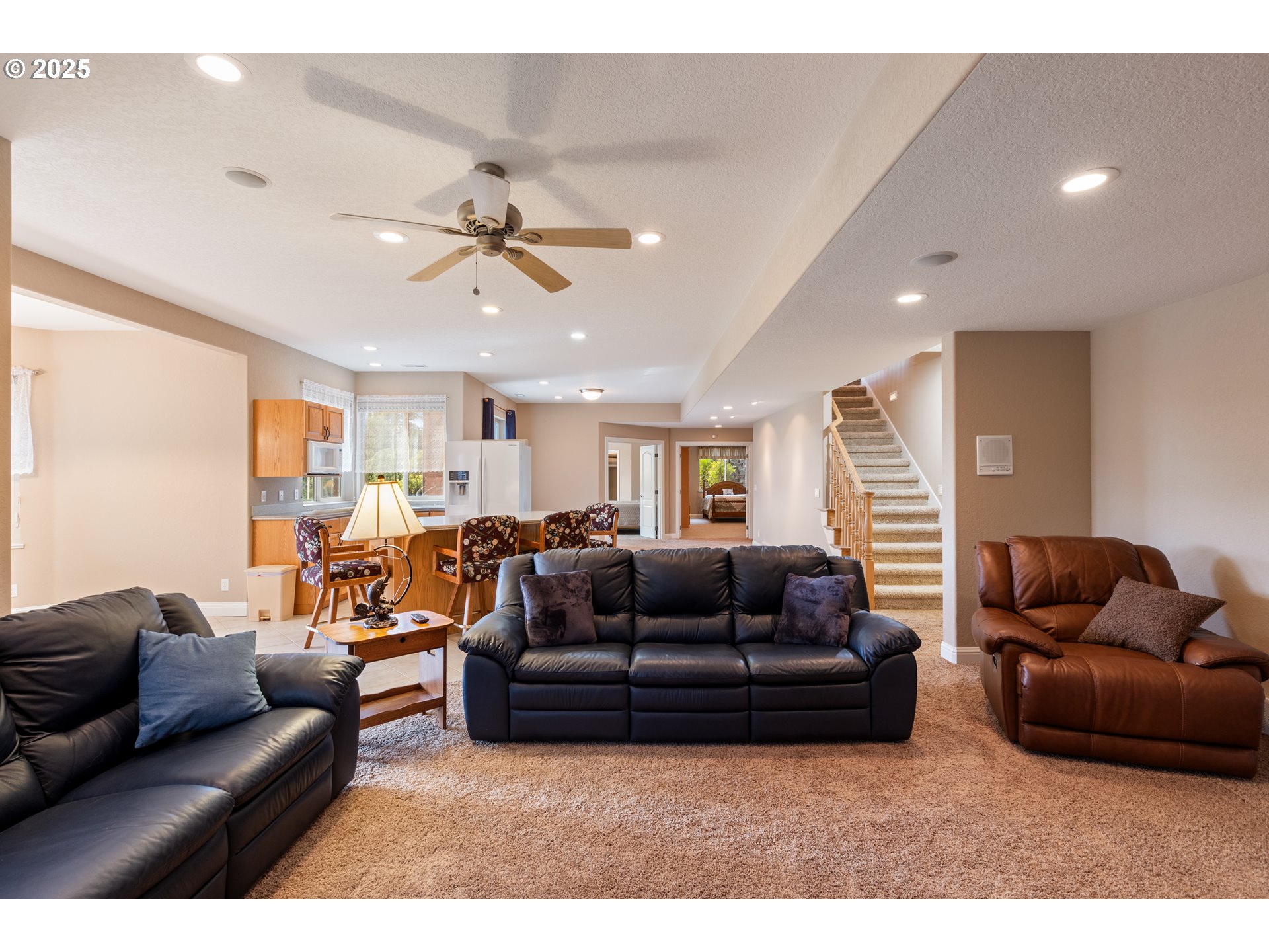 13767 N BANK RD, Roseburg, OR, 97470