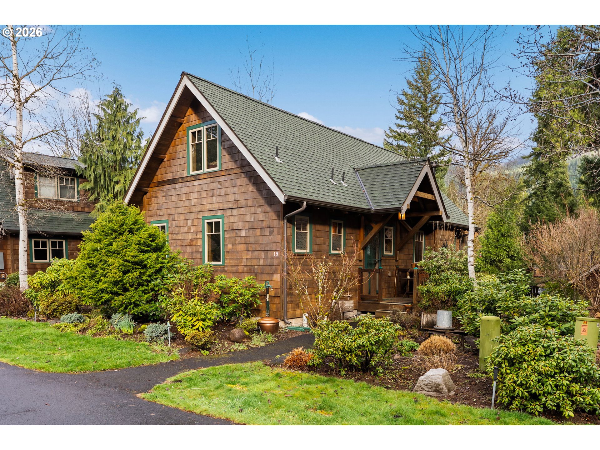 2099 LAKE SHORE DR, Eugene, OR, 97408