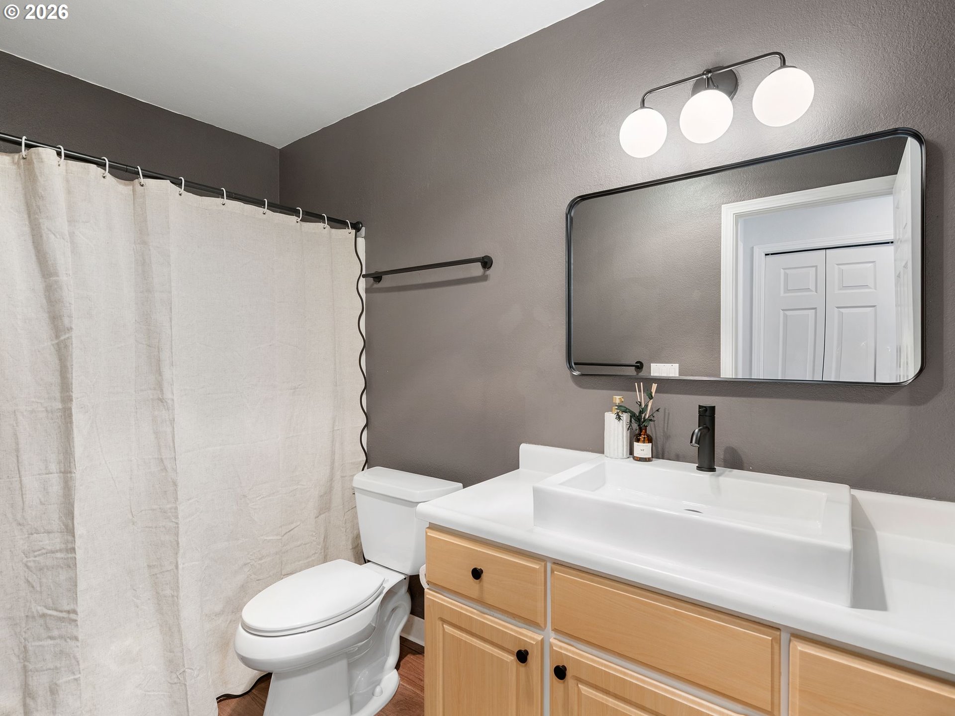 Photo #15: 184420100 Listing: Photo #15