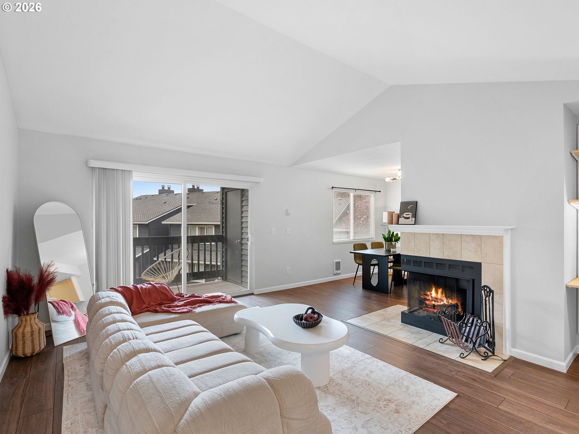 Photo #4: 184420100 Listing: Photo #4