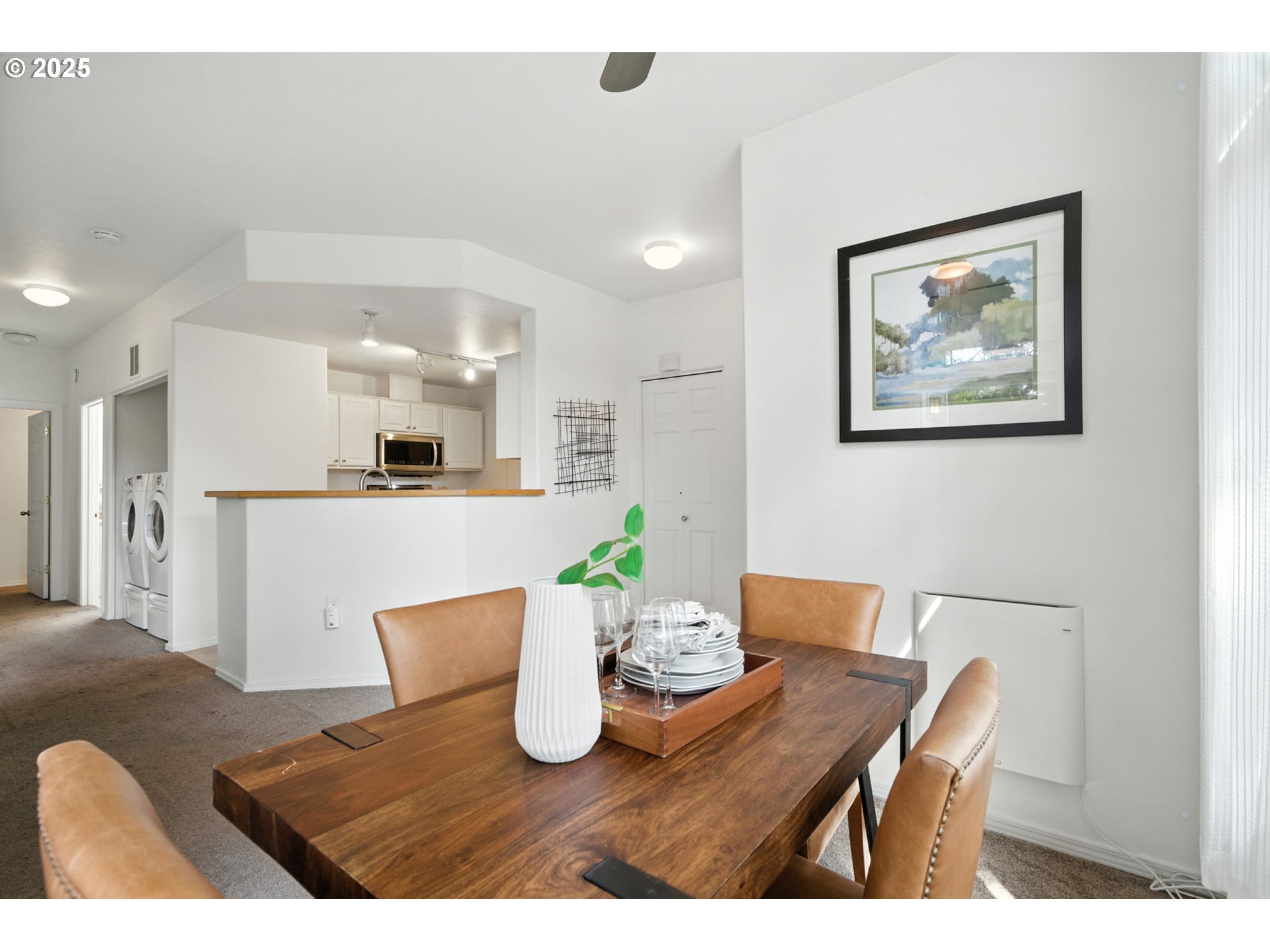 Photo #4: 184579255 Listing 
