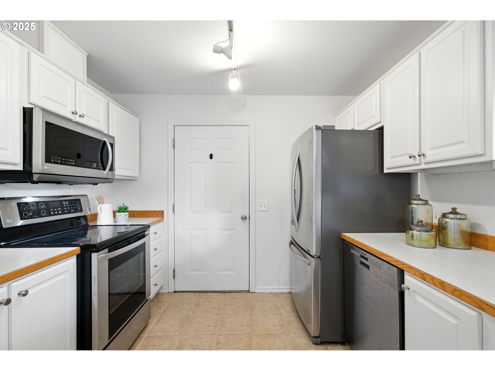 Photo #19: 184579255 Listing: Photo #19