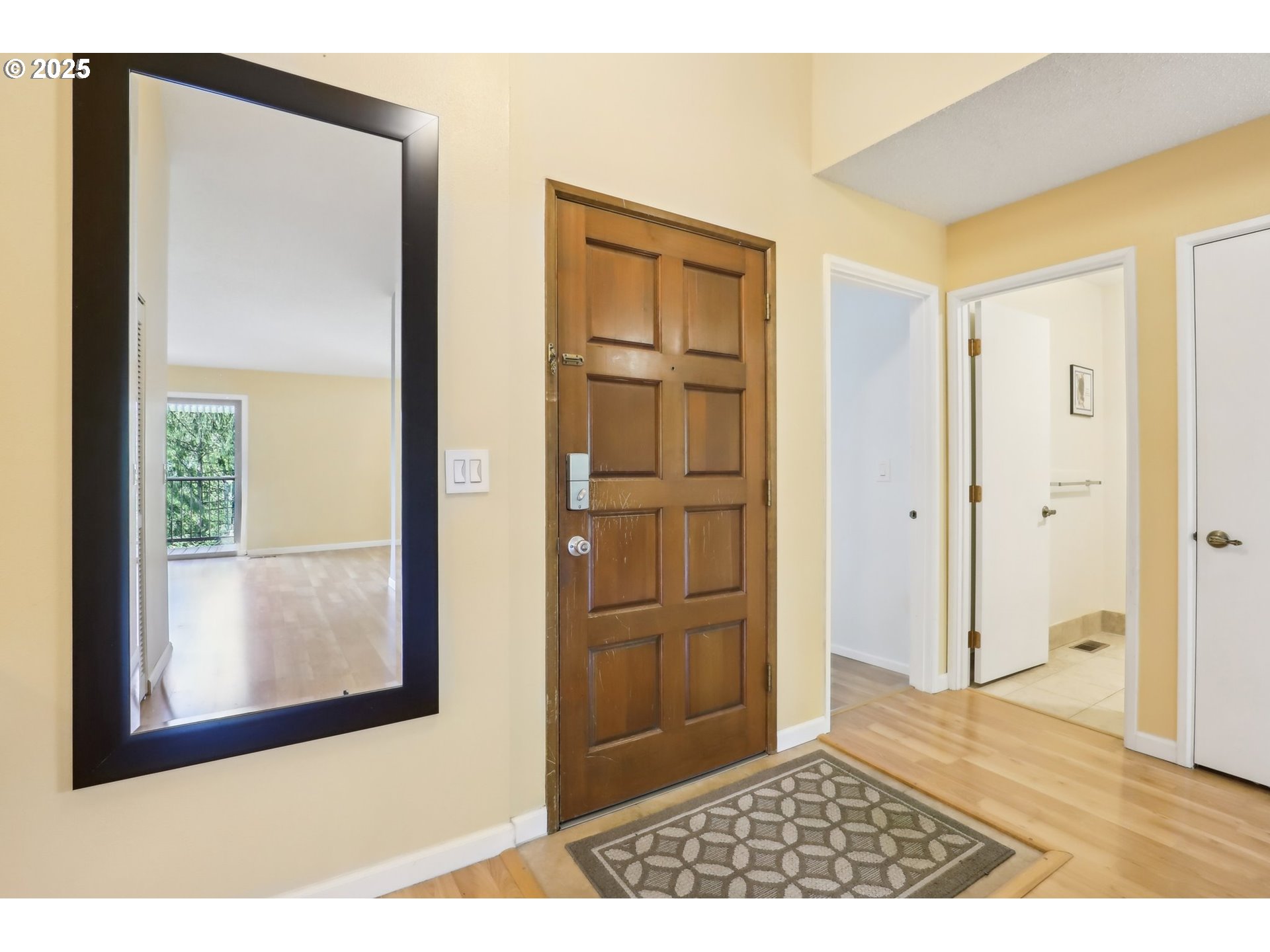 Photo #4: 184754615 Listing: Photo #4