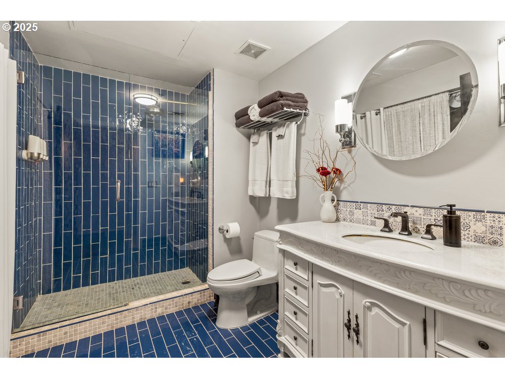 Photo #21: 185082435 Listing: Photo #21