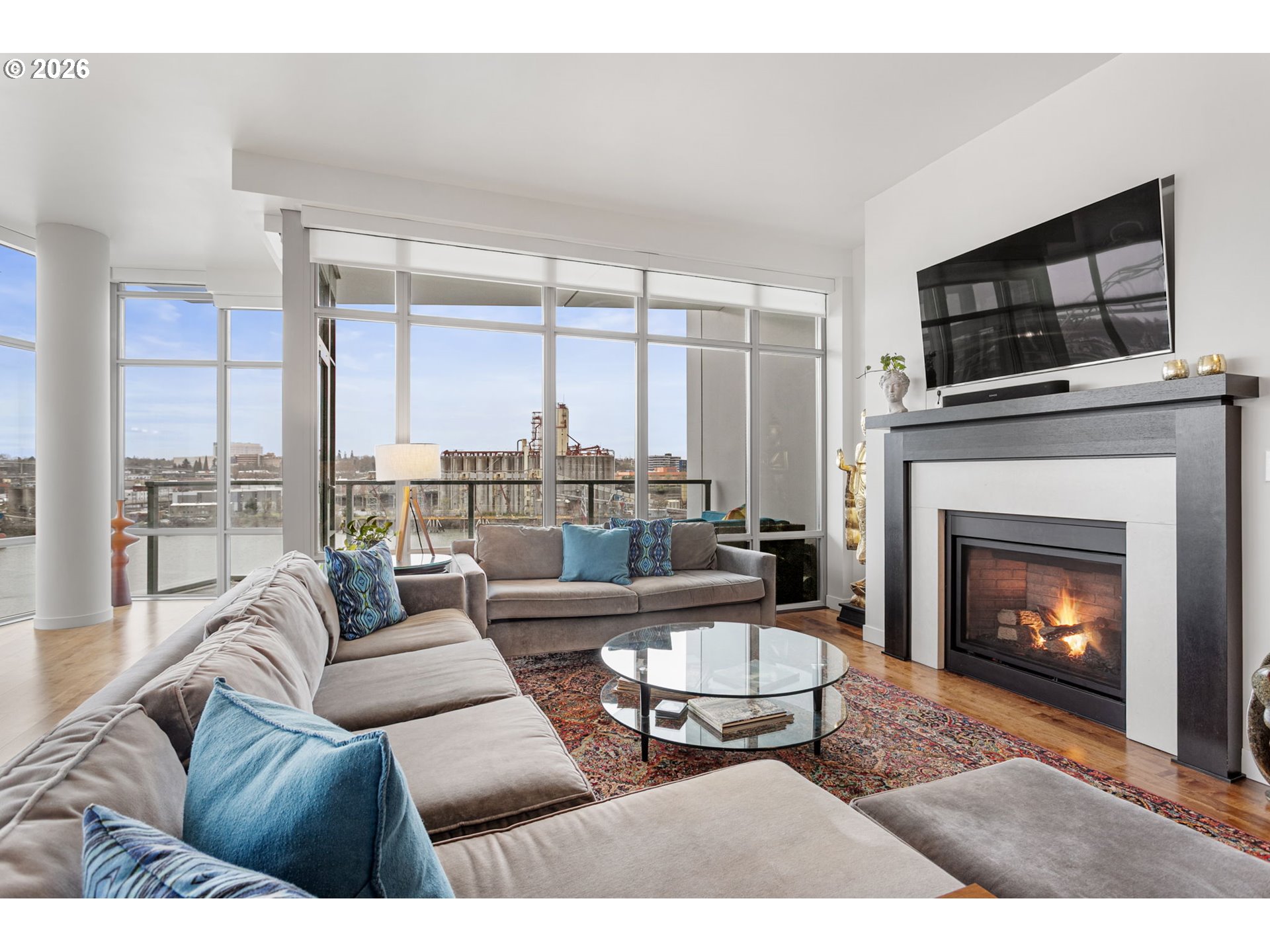 Photo #2: 185242515 Listing: Photo #2