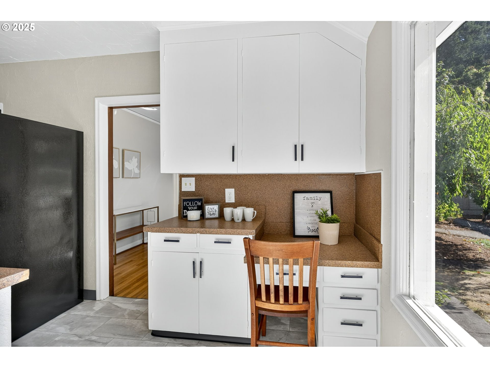 Photo #14: 186160377 Listing: Photo #14