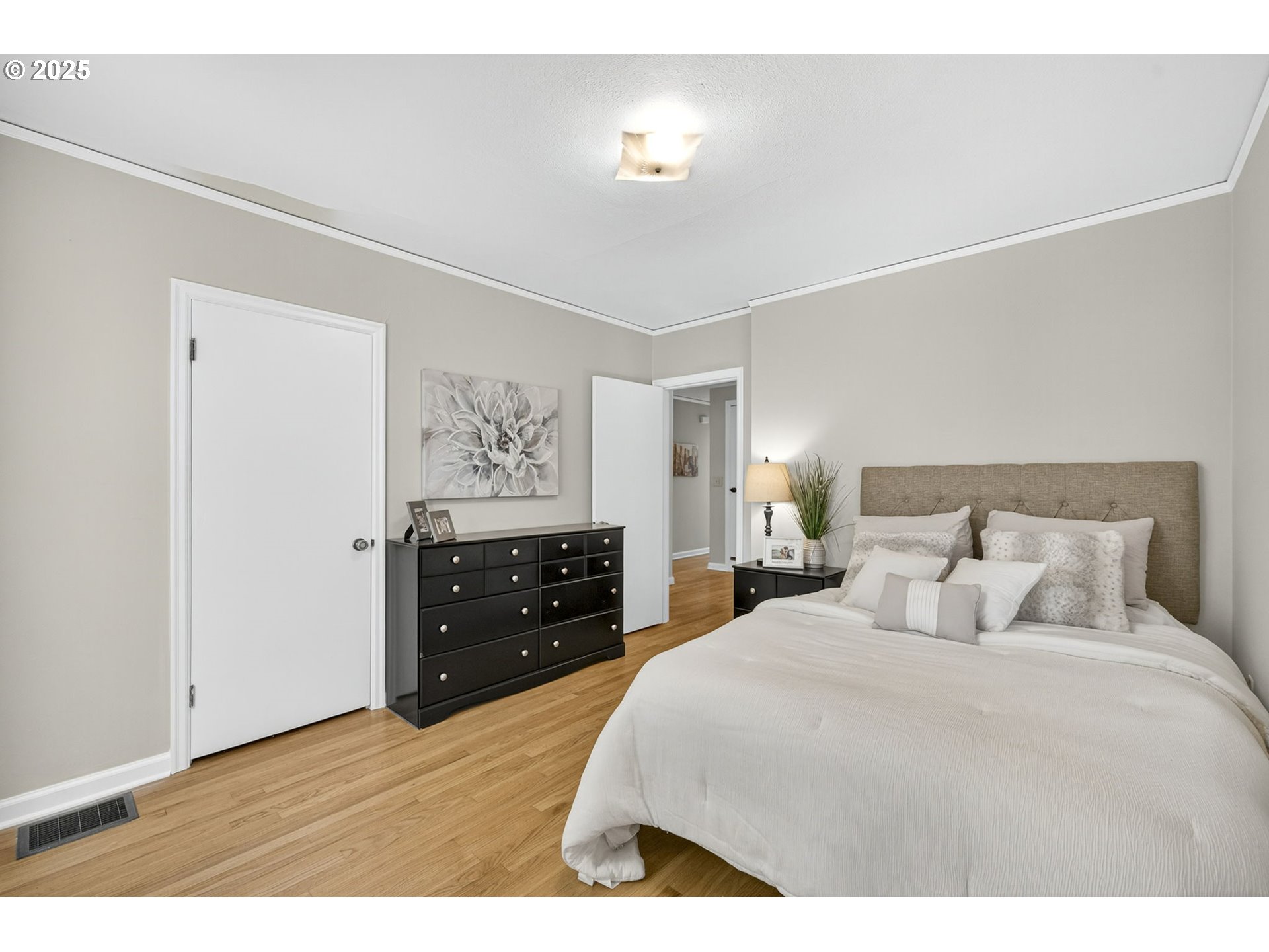 Photo #19: 186160377 Listing: Photo #19