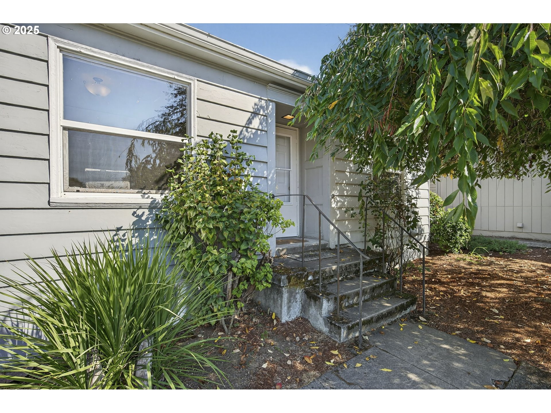 Photo #3: 186160377 Listing 