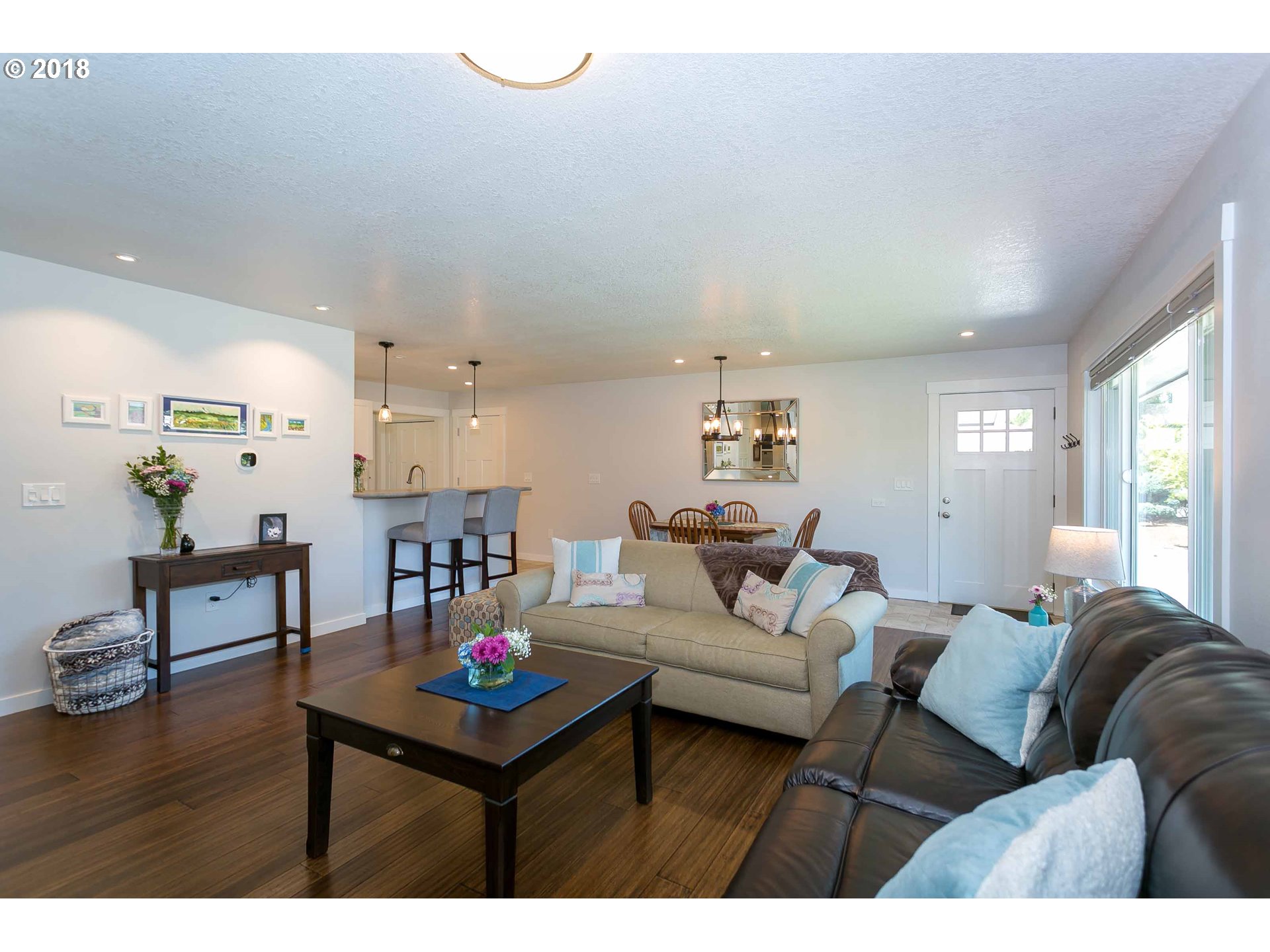 Living Room/Dining Room