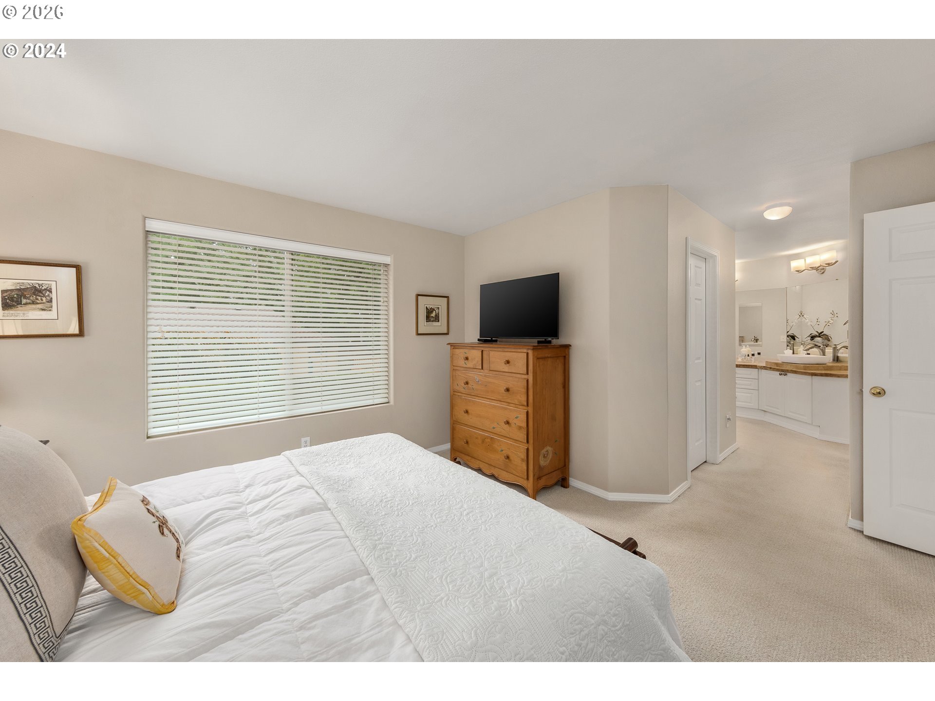 Photo #11: 186791240 Listing: Photo #11
