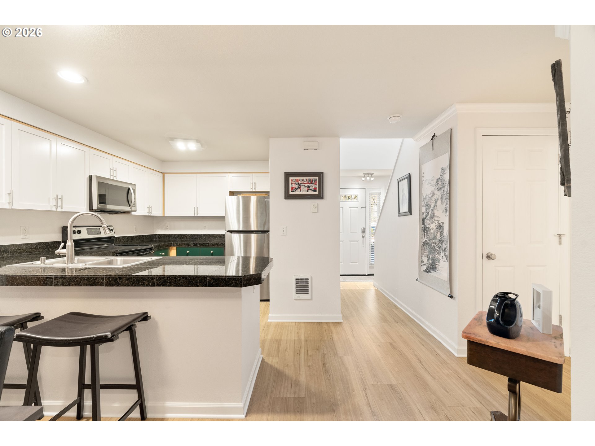 3926 CARMAN DR, Lake Oswego, OR, 97035