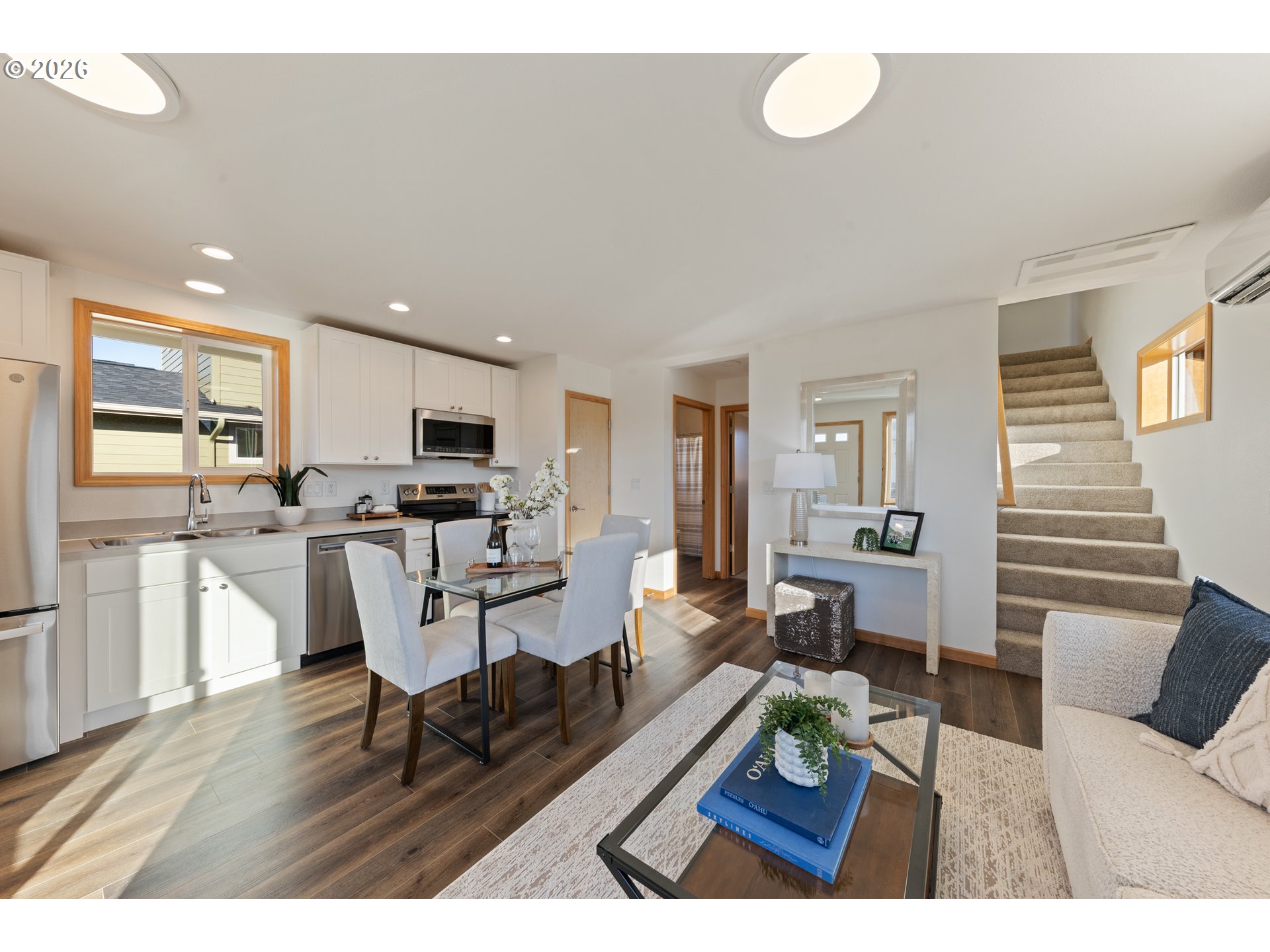 735 ST CHARLES ST, Eugene, OR, 97402