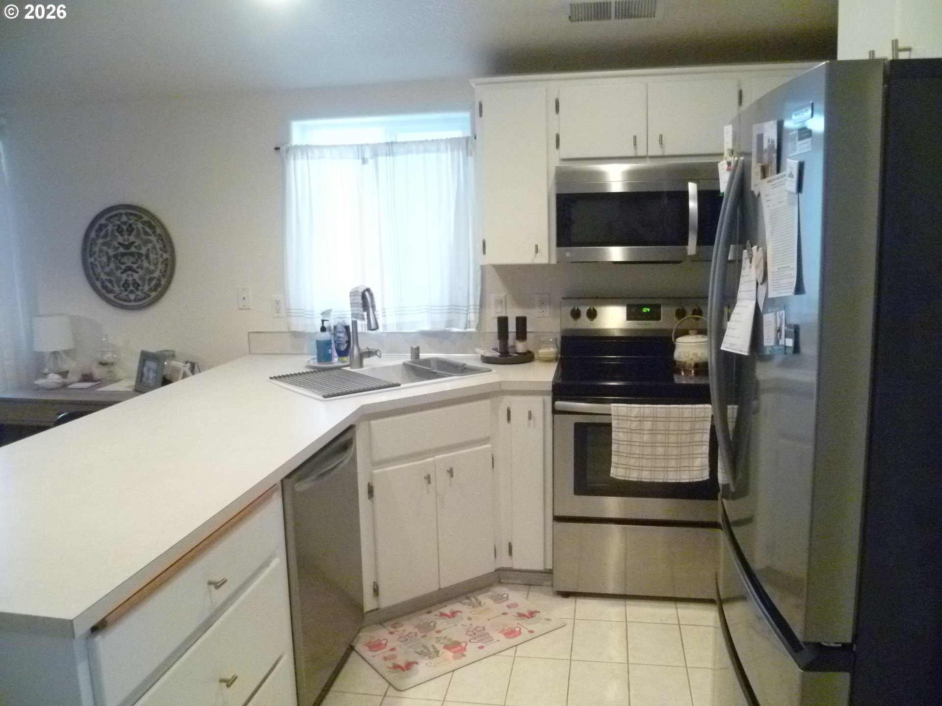 Photo #4: 187436372 Listing: Photo #4