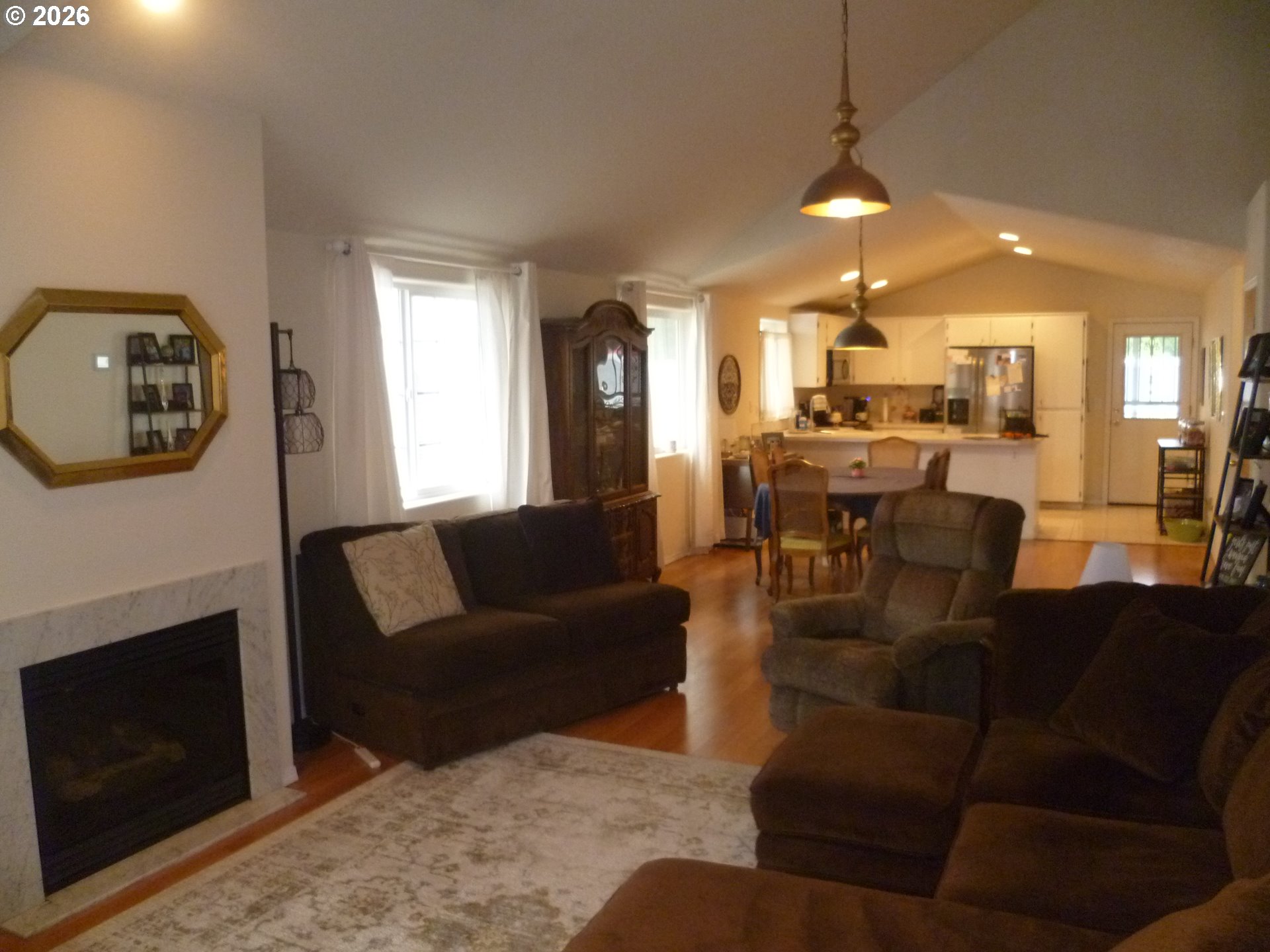 Photo #10: 187436372 Listing: Photo #10