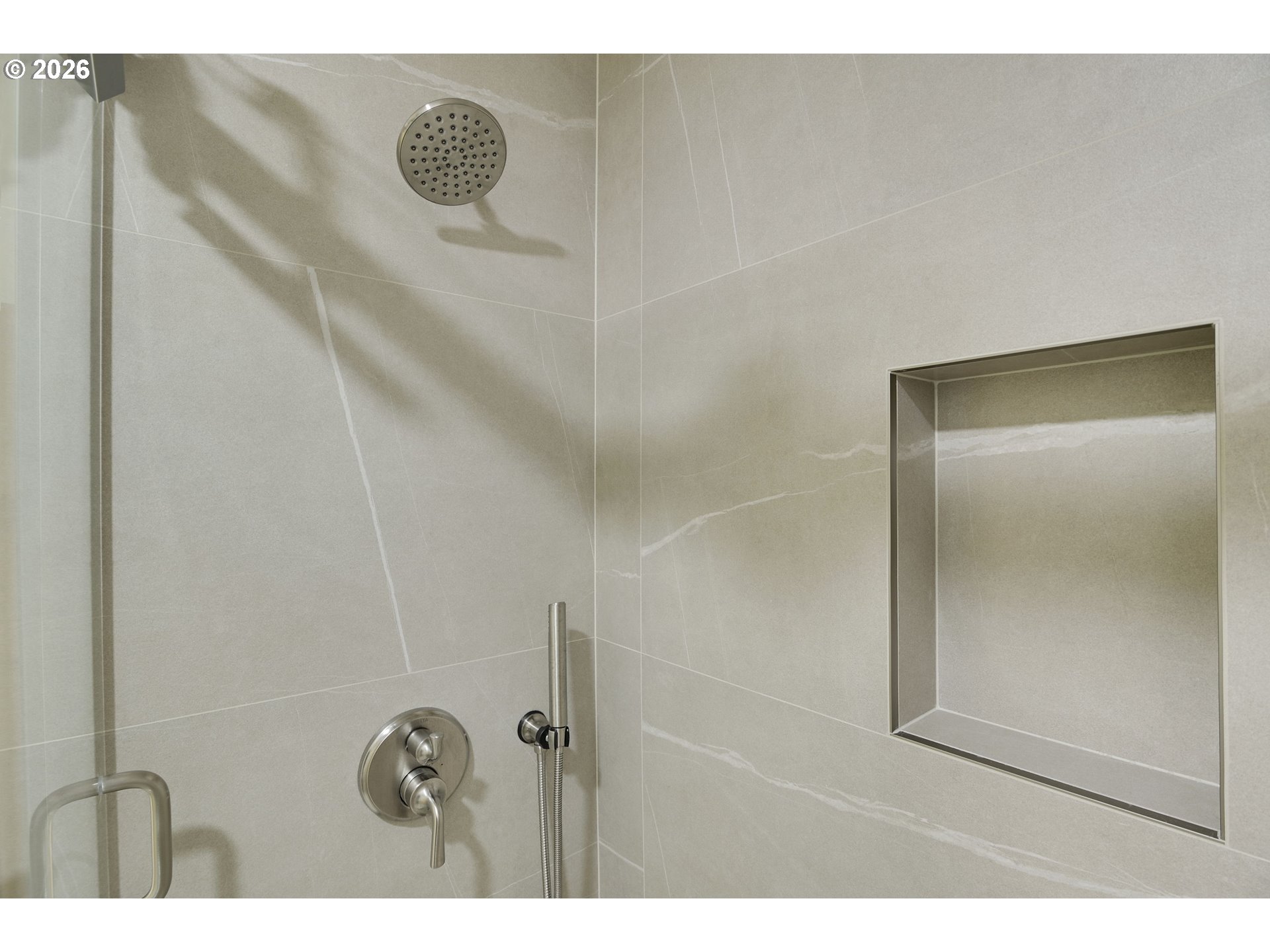 Photo #11: 187632318 Listing: Photo #11