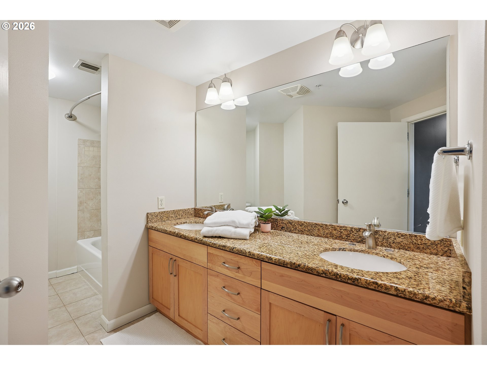 Photo #27: 187856904 Listing: Photo #27