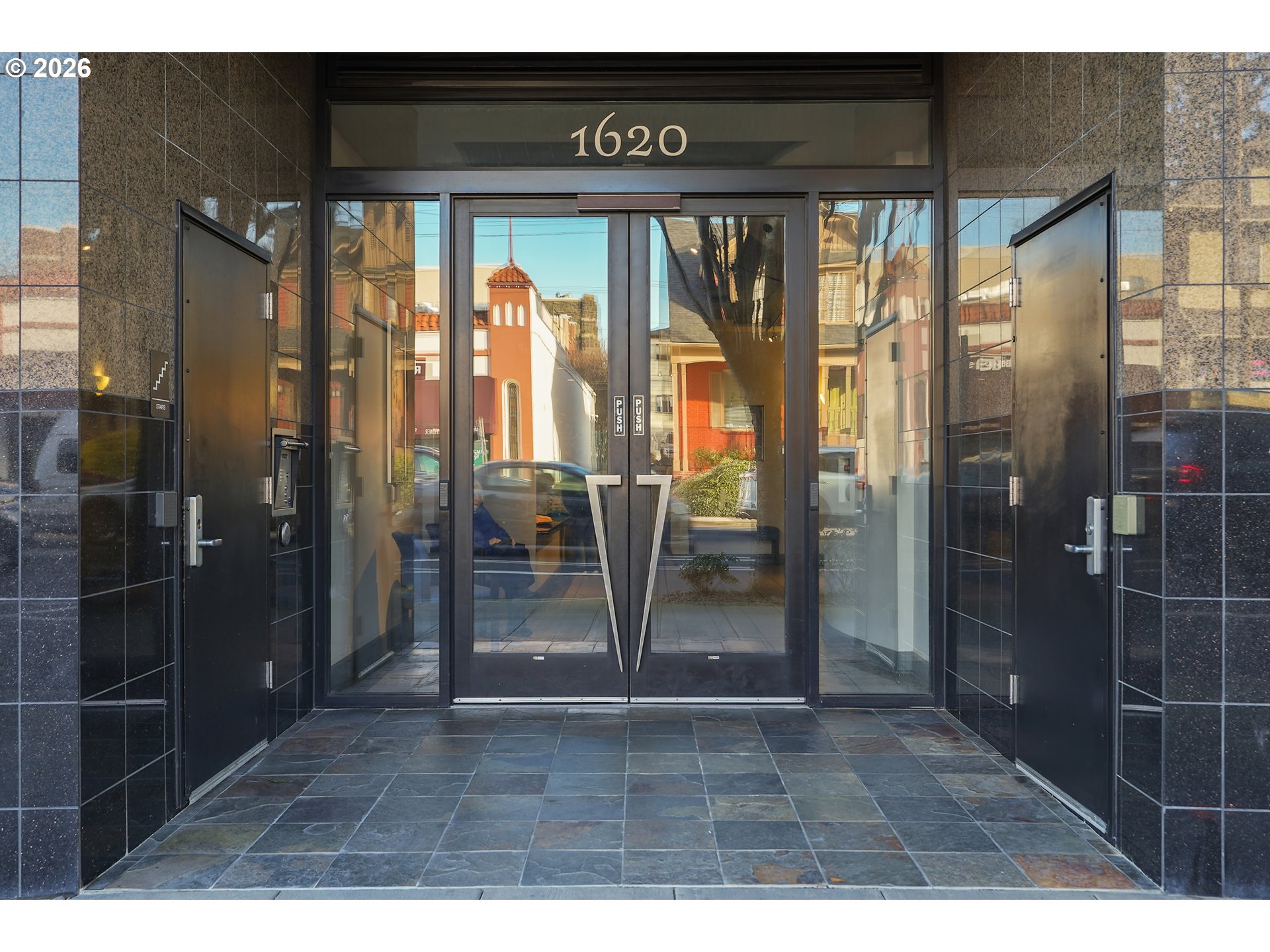 Photo #7: 187856904 Listing: Photo #7