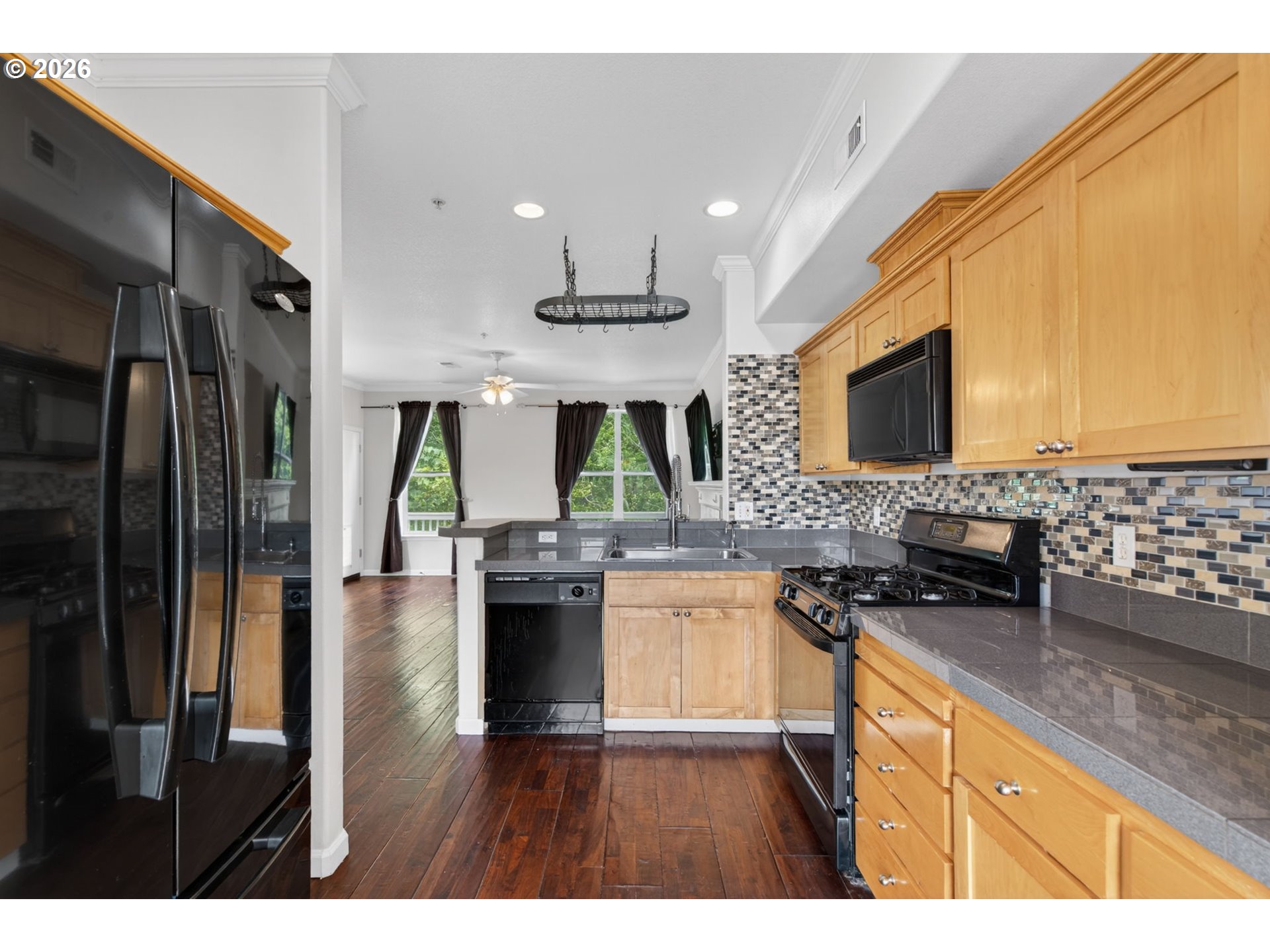 Photo #3: 188109539 Listing: Photo #3