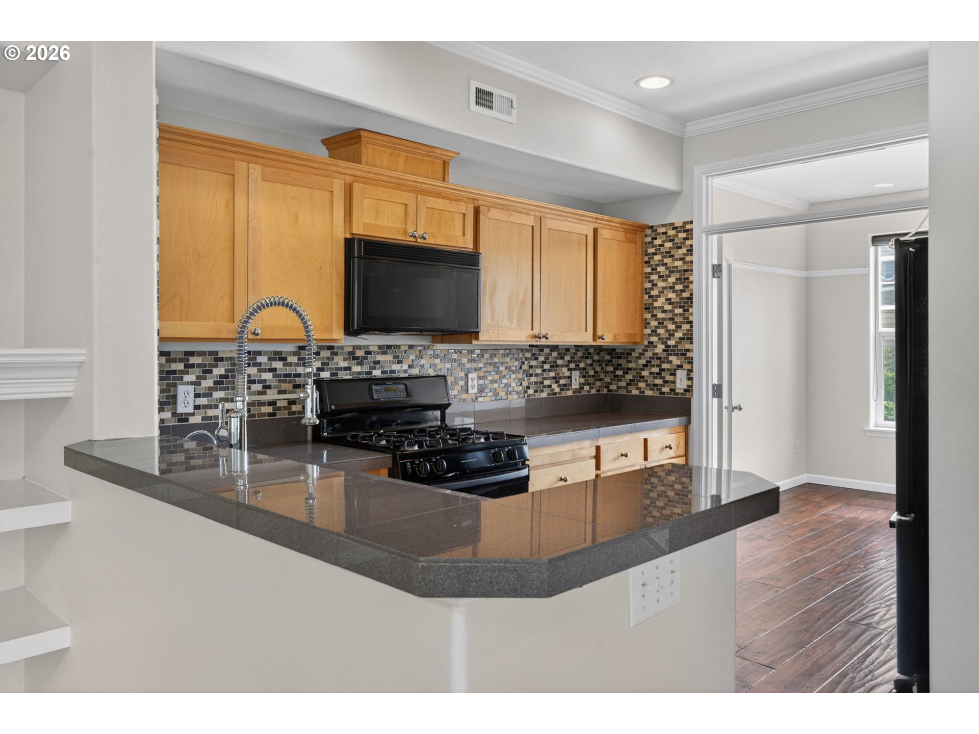 Photo #1: 188109539 Listing: Photo #1