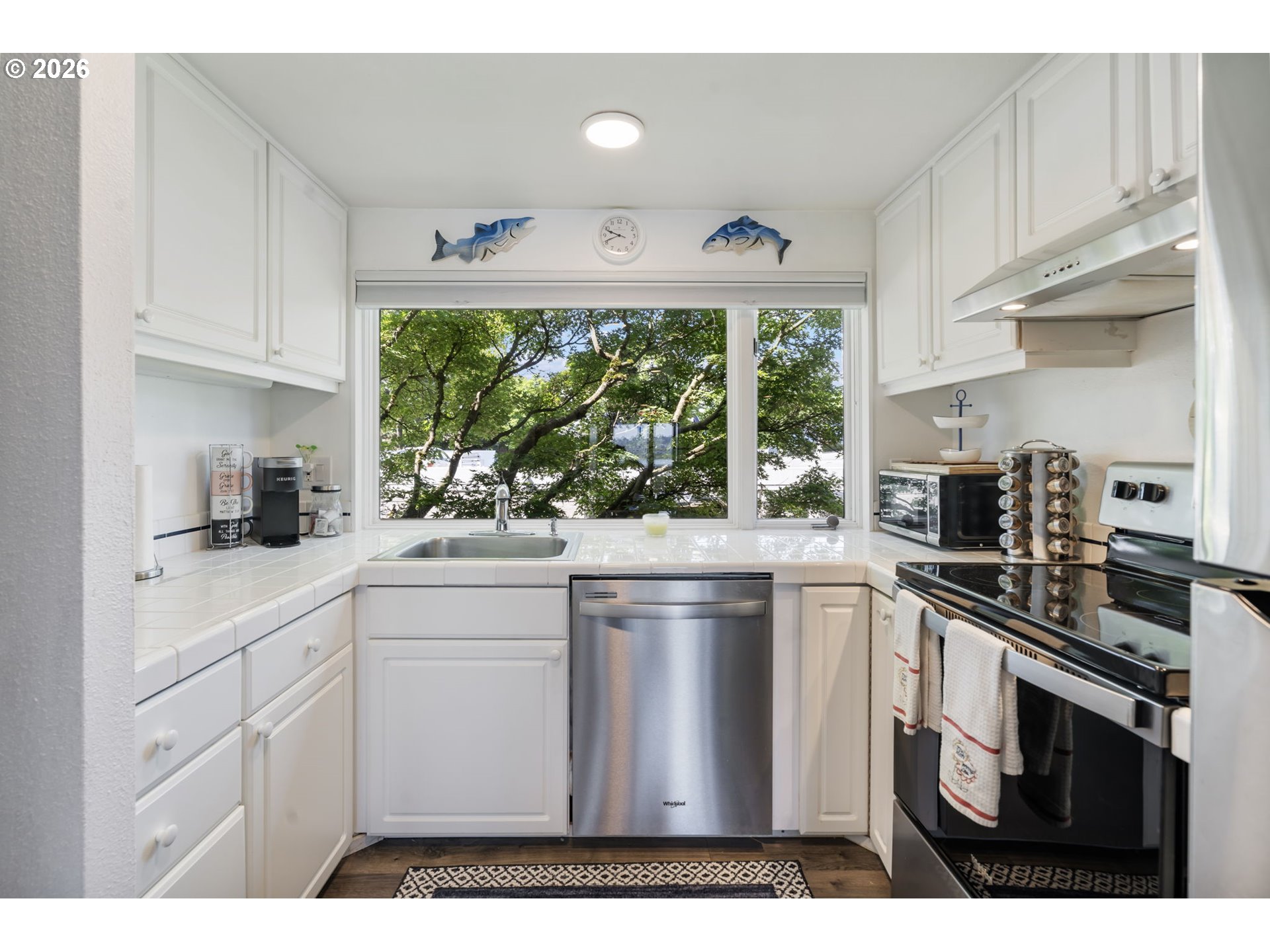Photo #7: 189529273 Listing: Photo #7