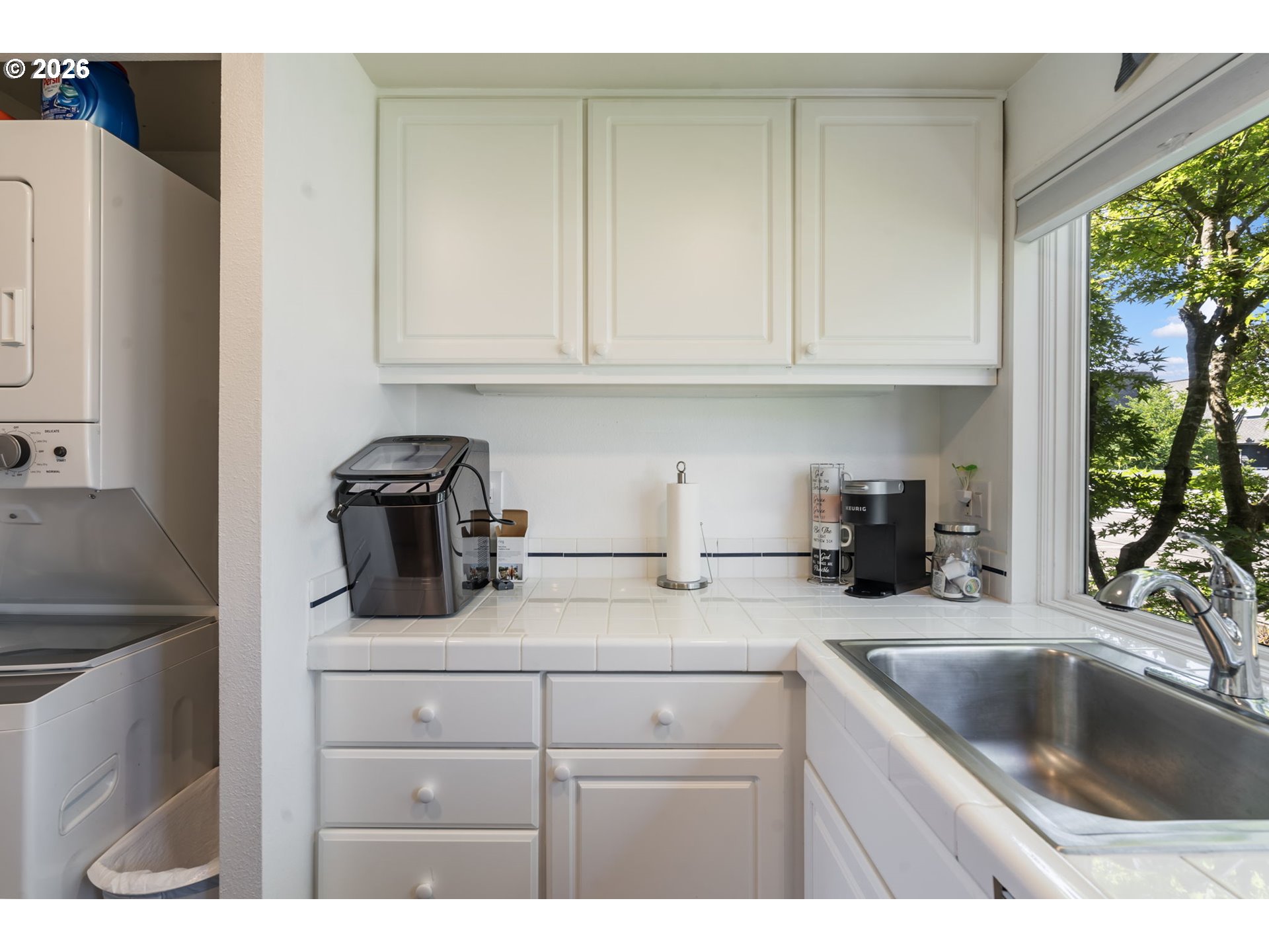 Photo #9: 189529273 Listing: Photo #9