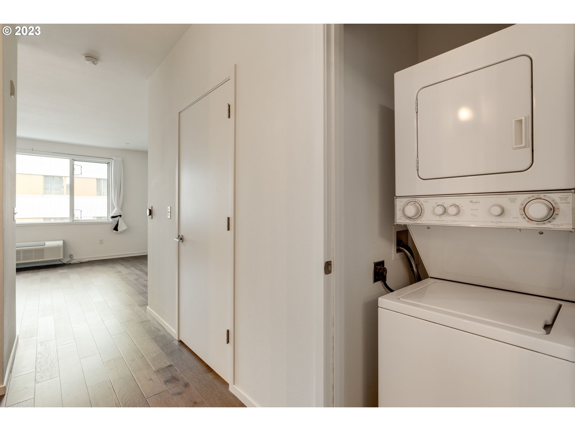 Photo #16: 189962966 Listing: Photo #16