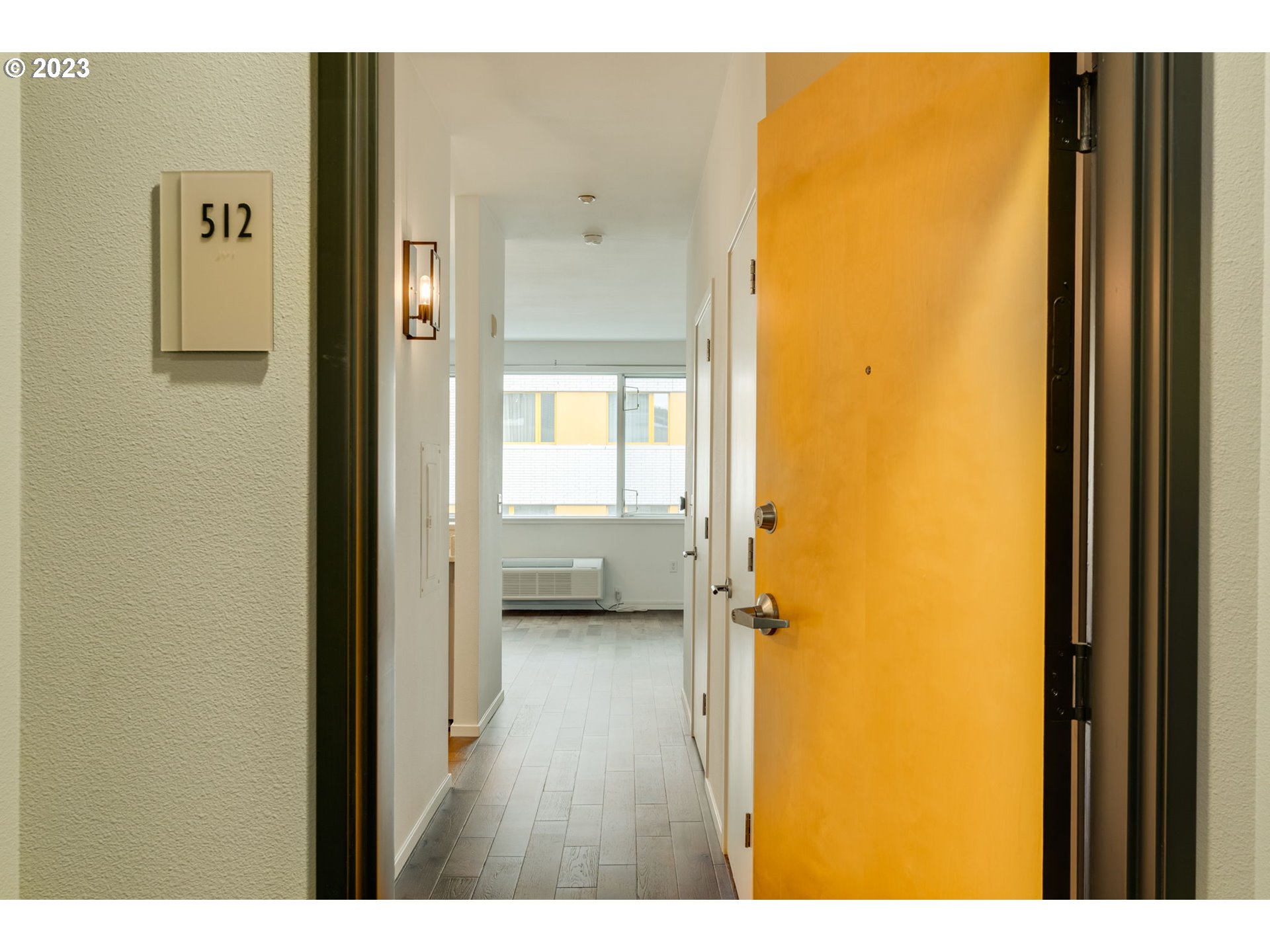 Photo #3: 189962966 Listing 