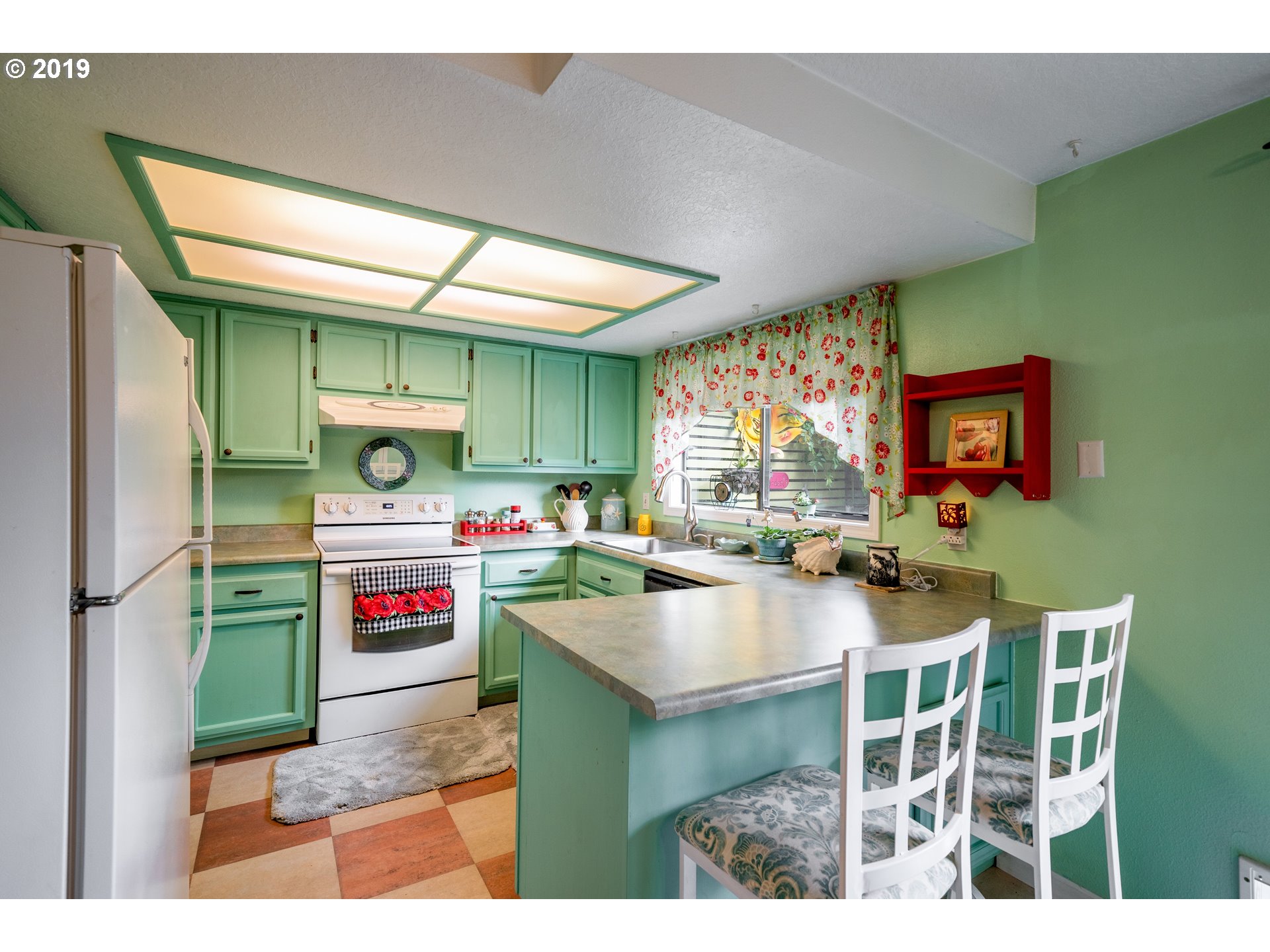 Photo #6: 19000996 Listing 