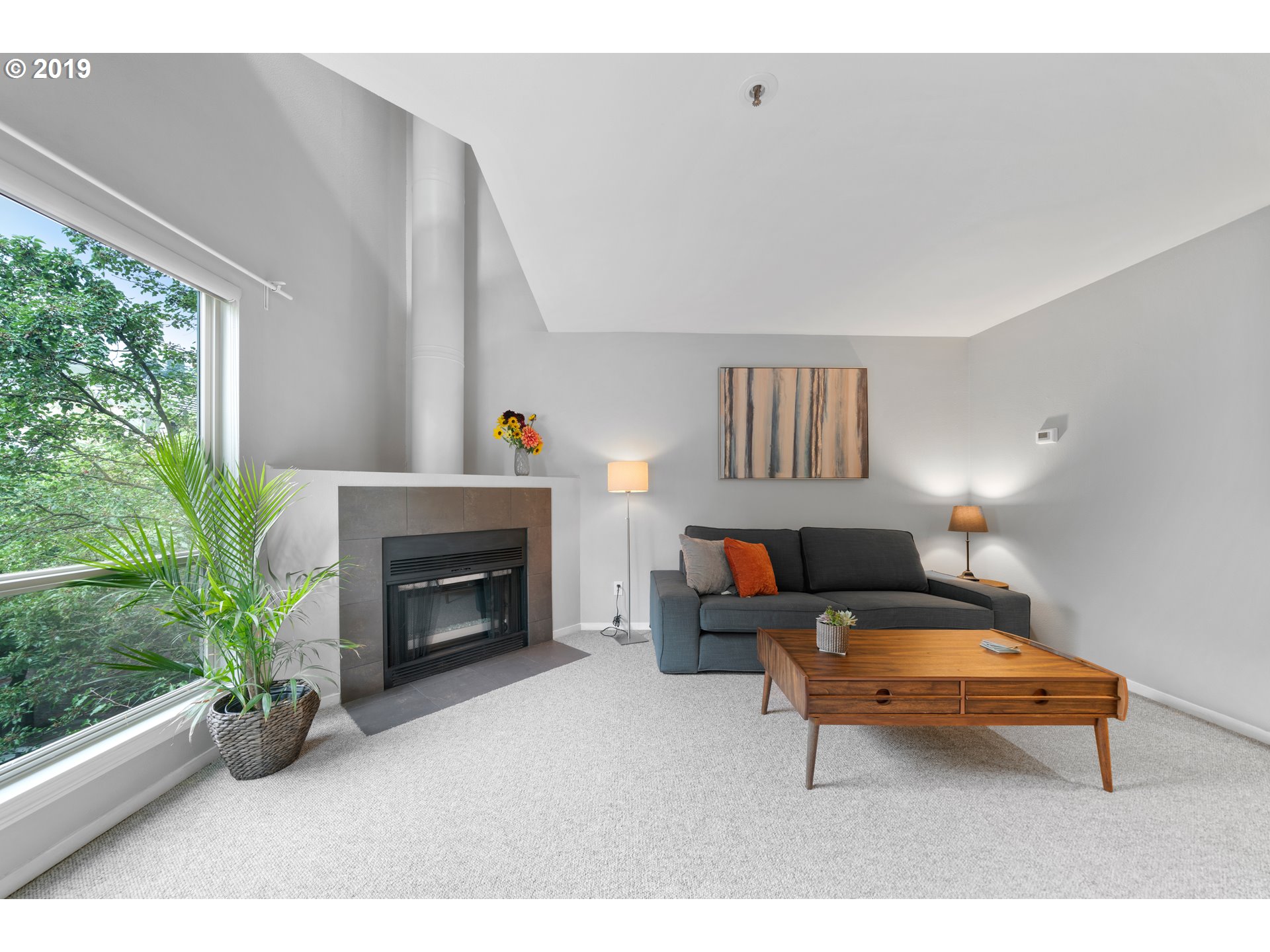 Photo #5: 19004292 Listing 