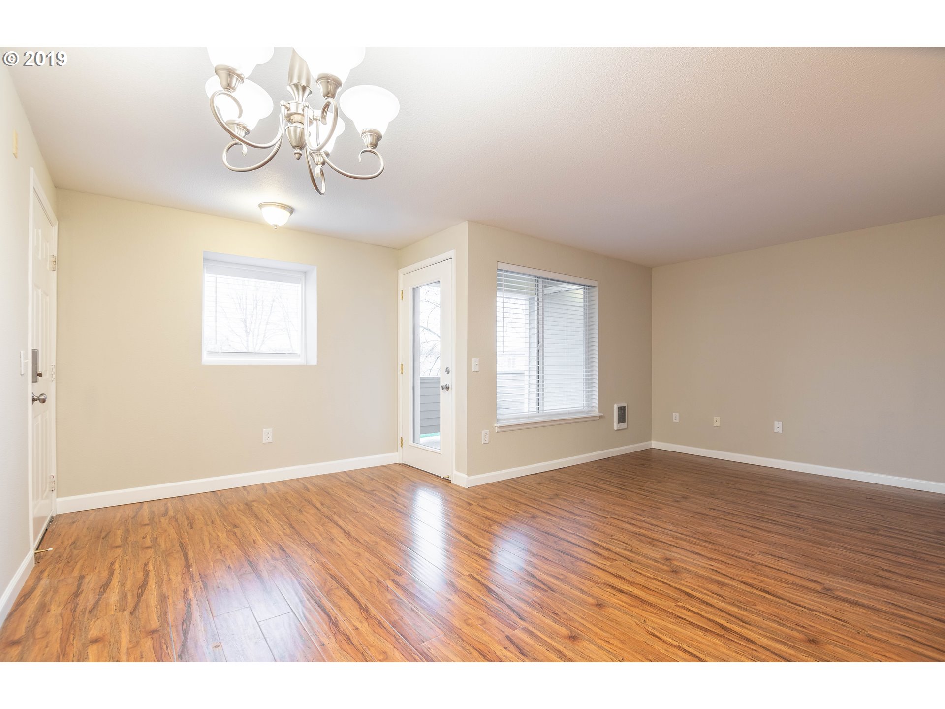 Photo #6: 19005176 Listing 