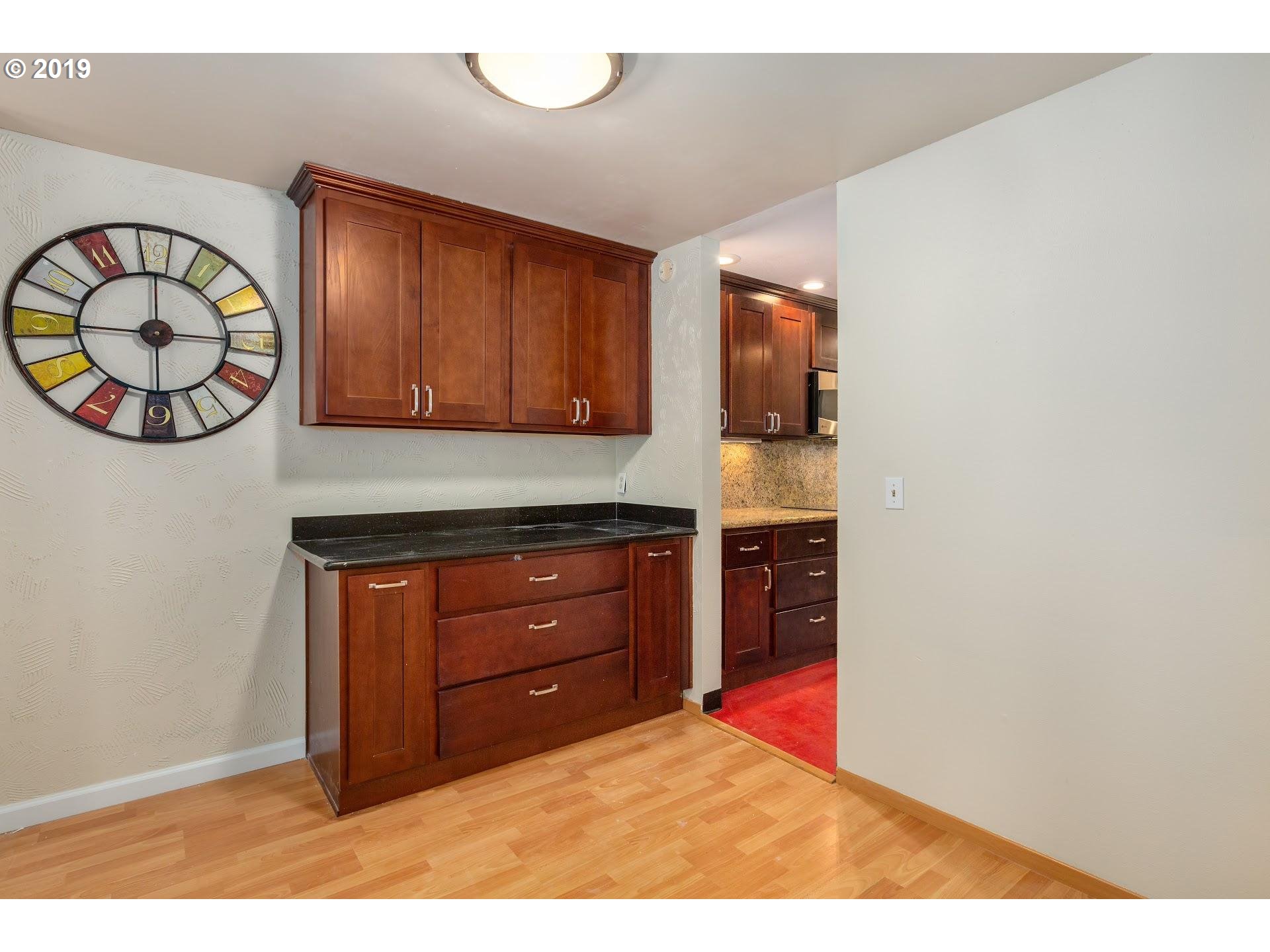 Photo #5: 19013245 Listing 
