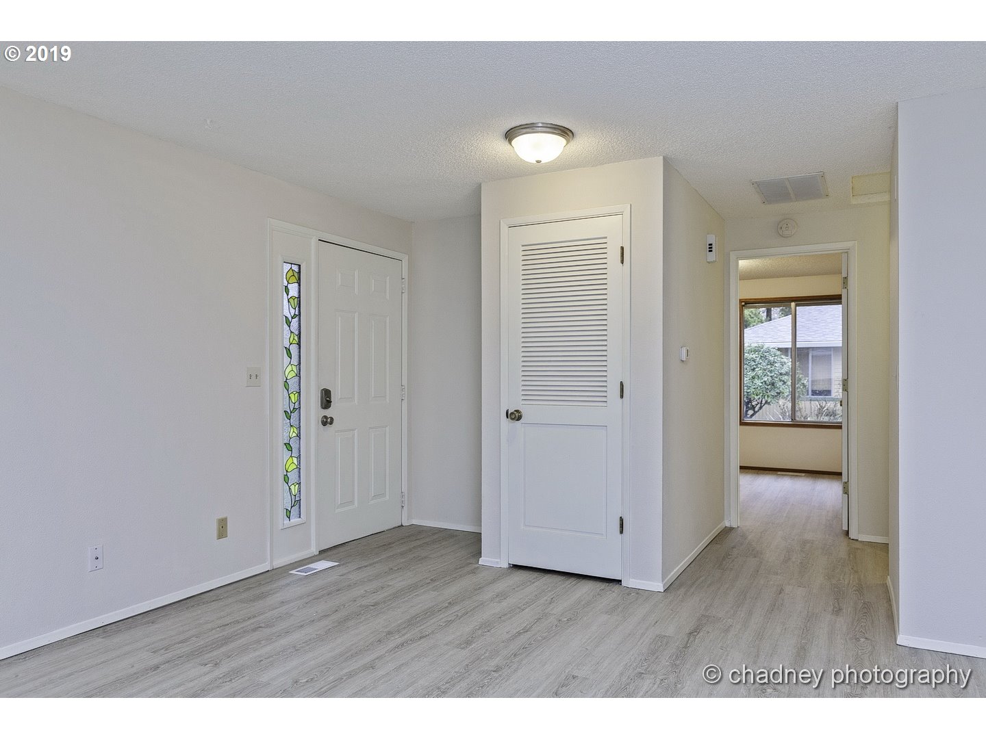 Photo #2: 19021128 Listing 