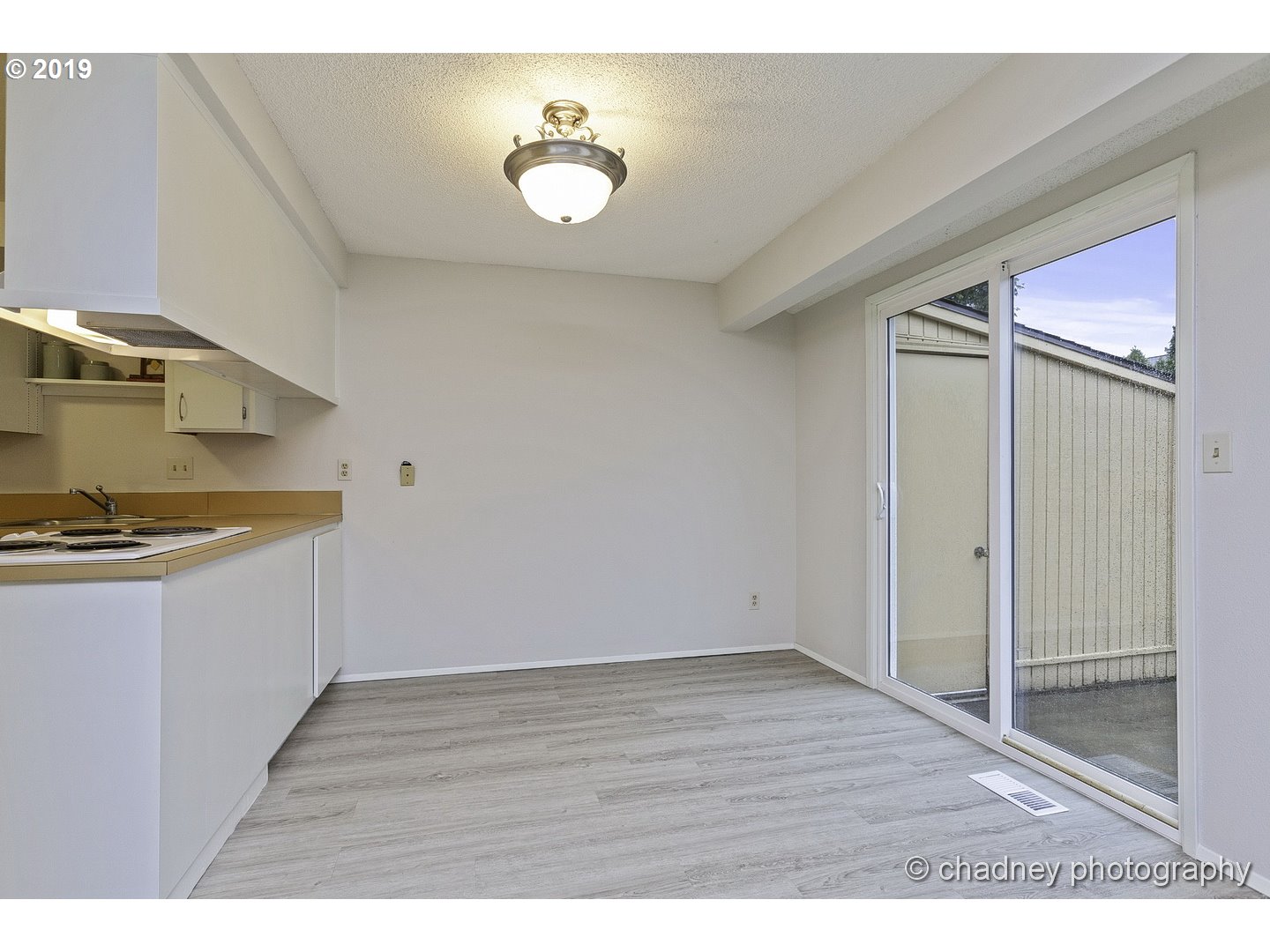 Photo #6: 19021128 Listing 