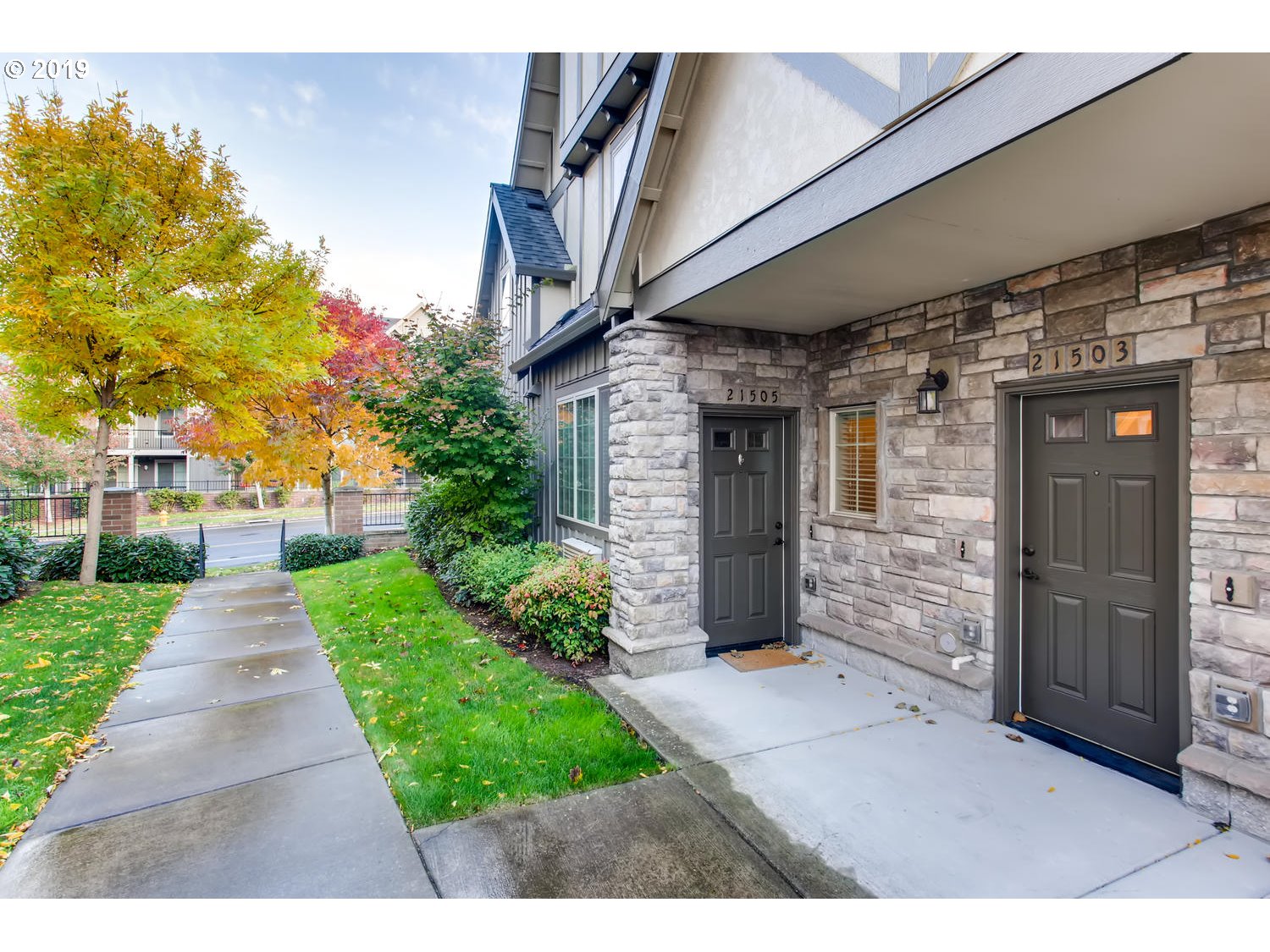 Photo #2: 19040660 Listing 