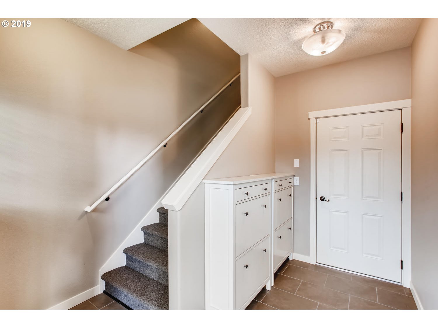 Photo #3: 19040660 Listing 