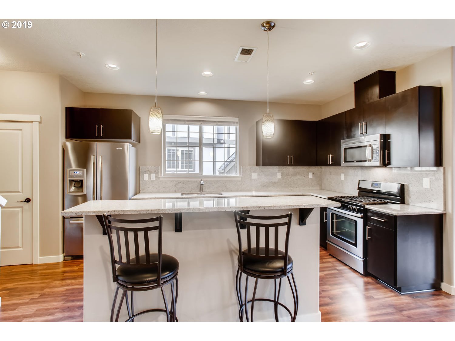 Photo #6: 19040660 Listing 