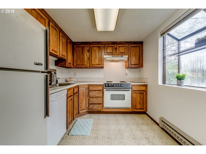 Photo #4: 19040811 Listing 