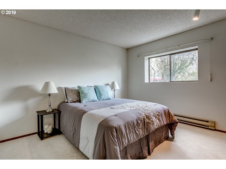 Photo #6: 19040811 Listing 