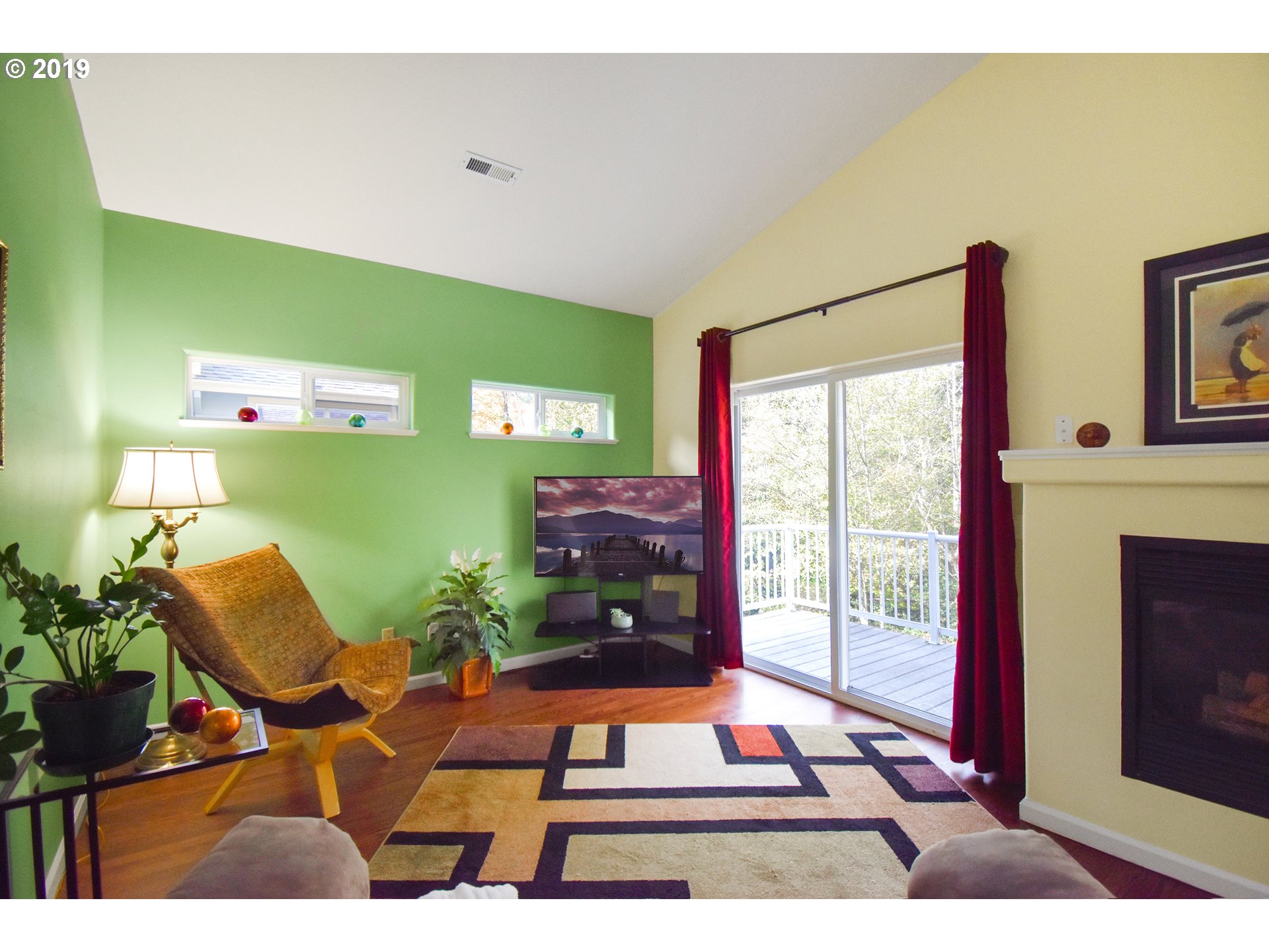 Photo #4: 19042317 Listing 