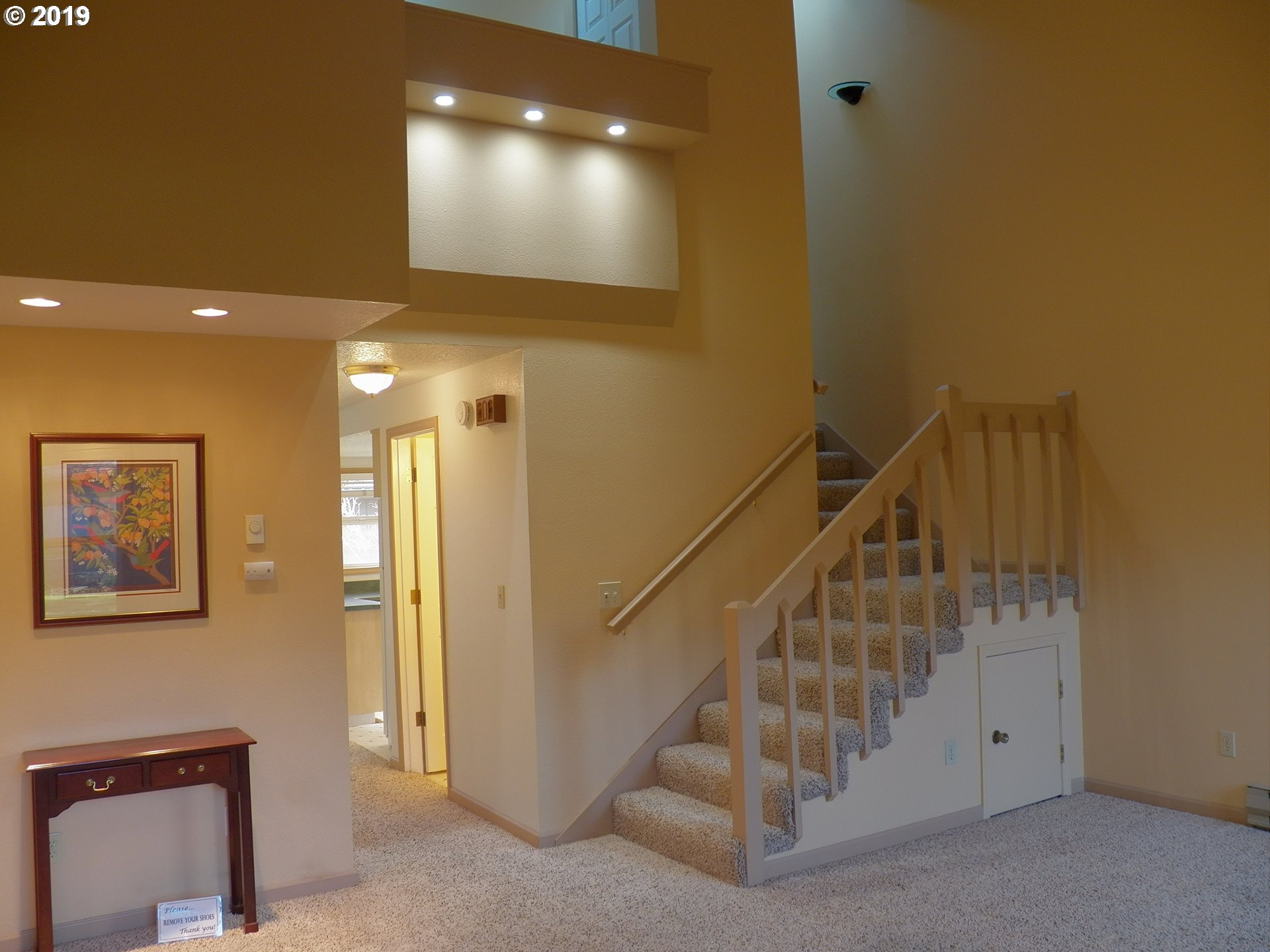 Photo #4: 19069679 Listing 