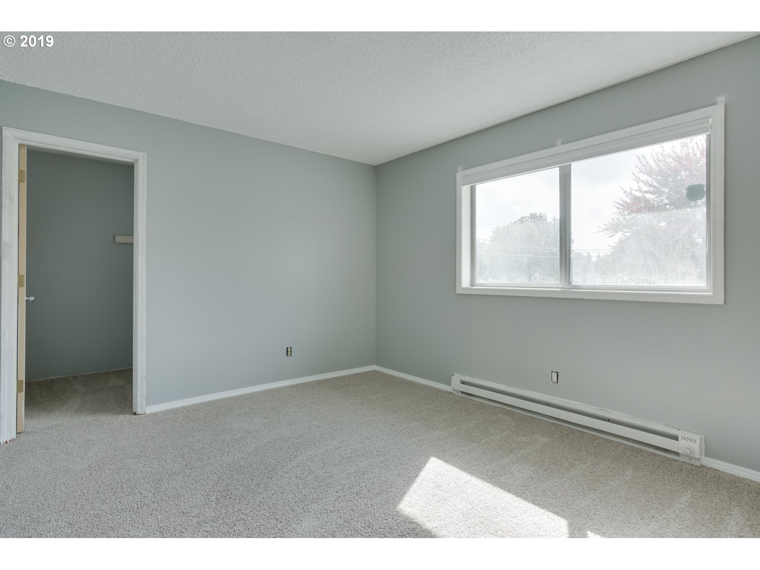 Photo #6: 19081401 Listing 